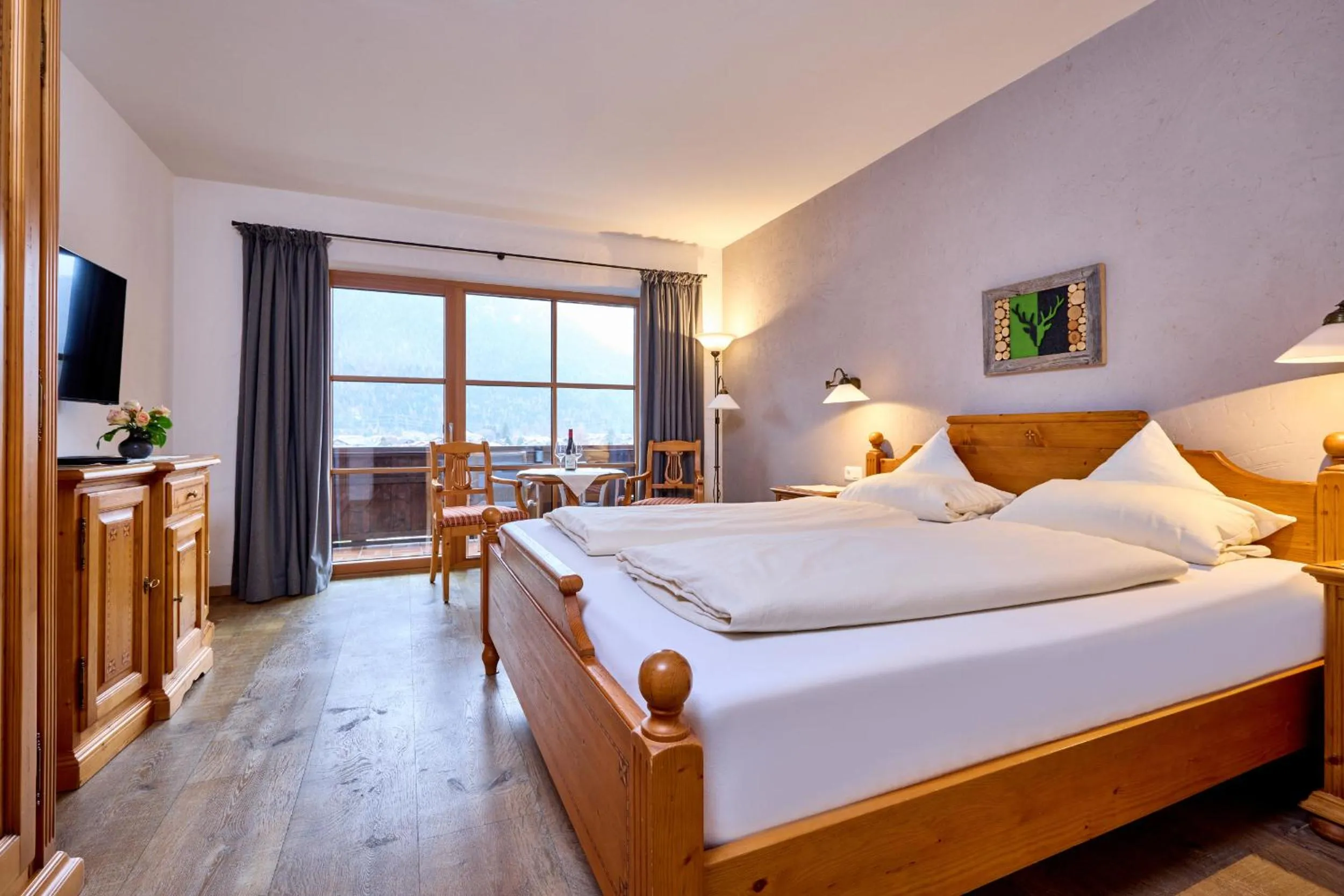 Photo of the whole room, Bed in Landhaus Sonnenbichl Mittenwald