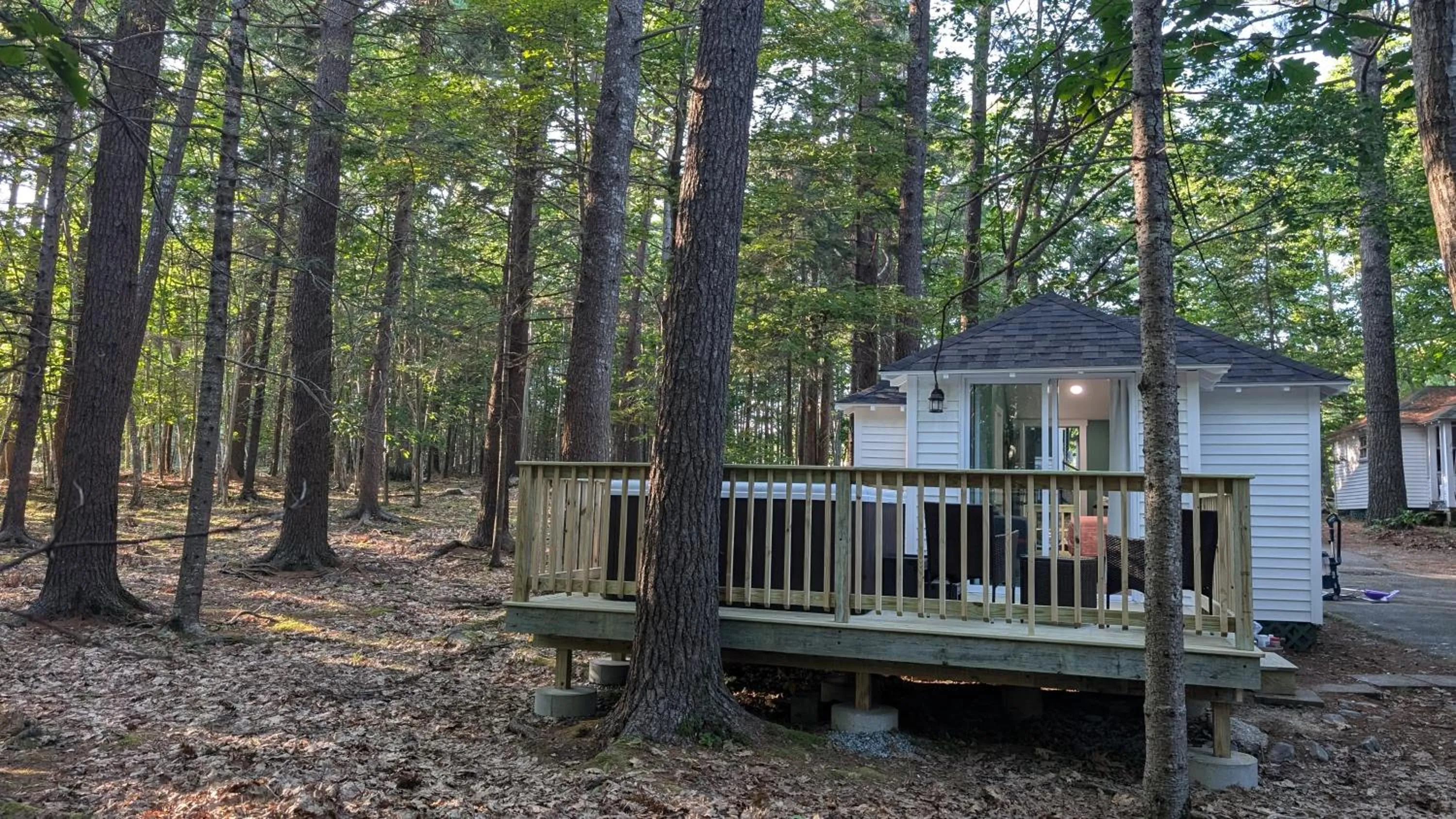 Luxury Cabin with Hot Tub in Hinckleys Dreamwood Cottages