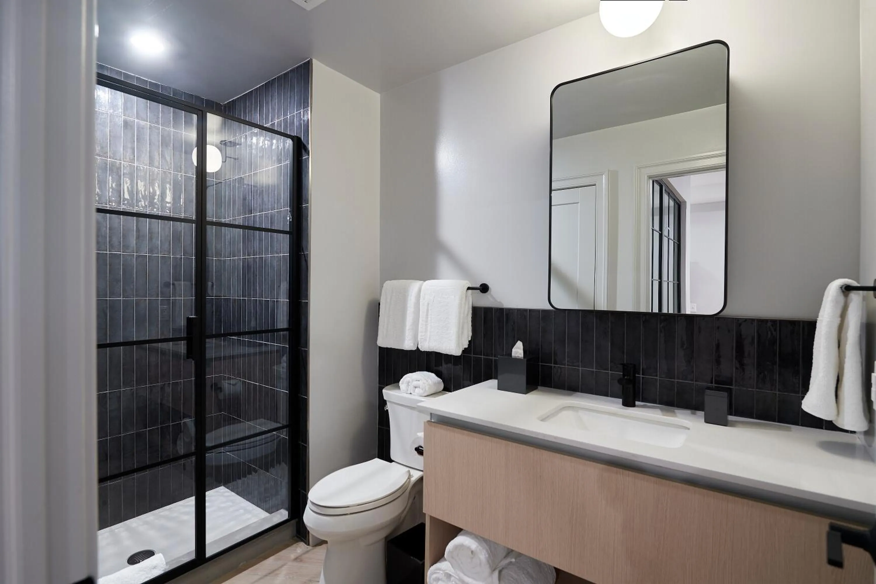 Bathroom in Riversuites At The Battery