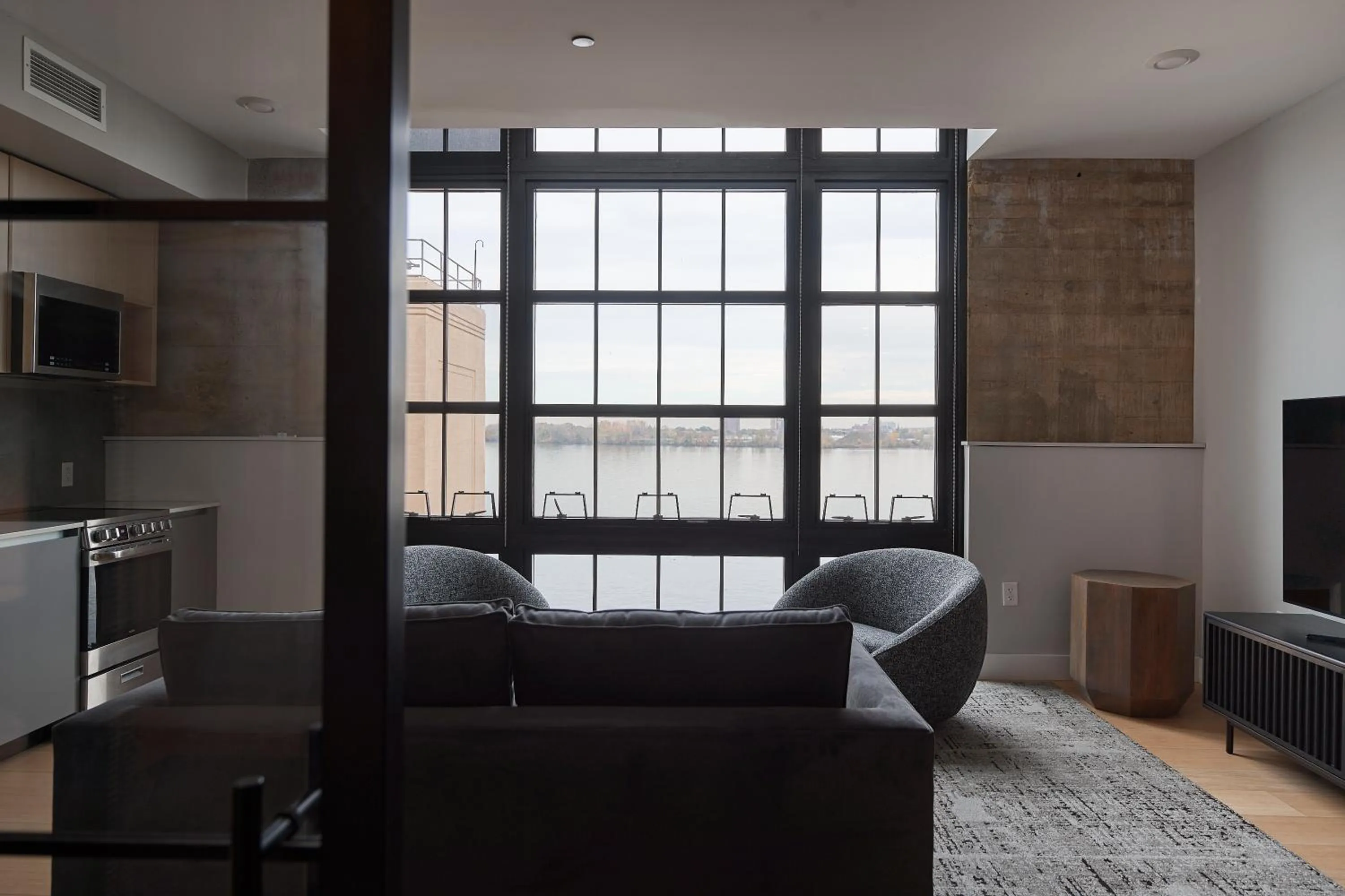 Living room in Riversuites At The Battery