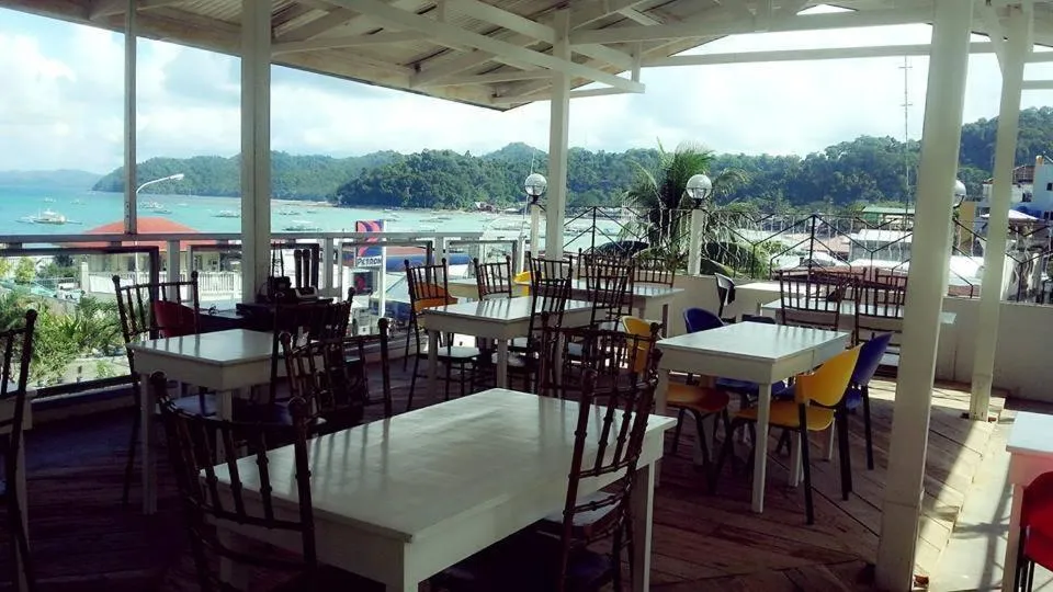 Restaurant/places to eat in Joaquinn's Bed and Breakfast