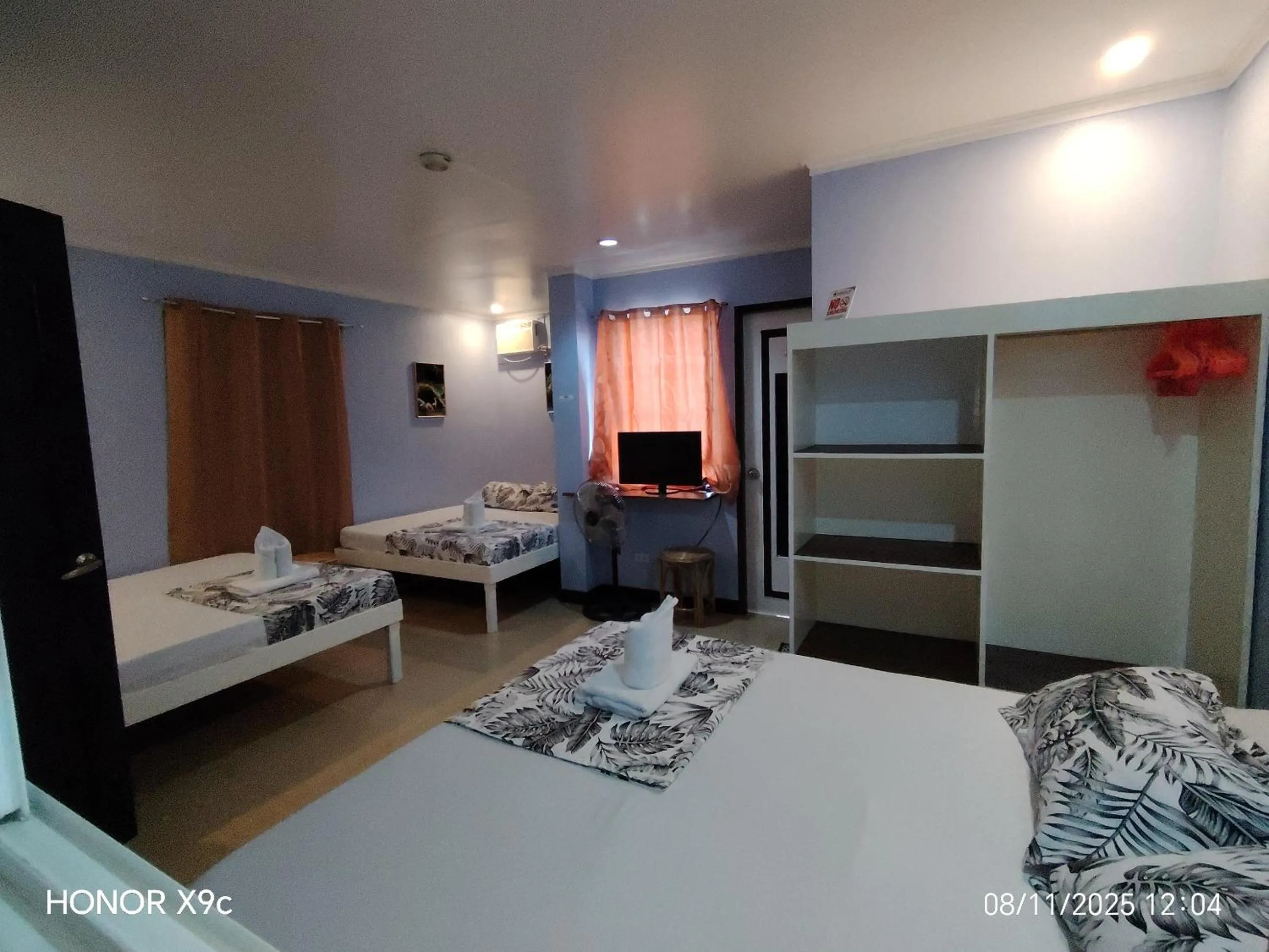 Bed in Joaquinn's Bed and Breakfast