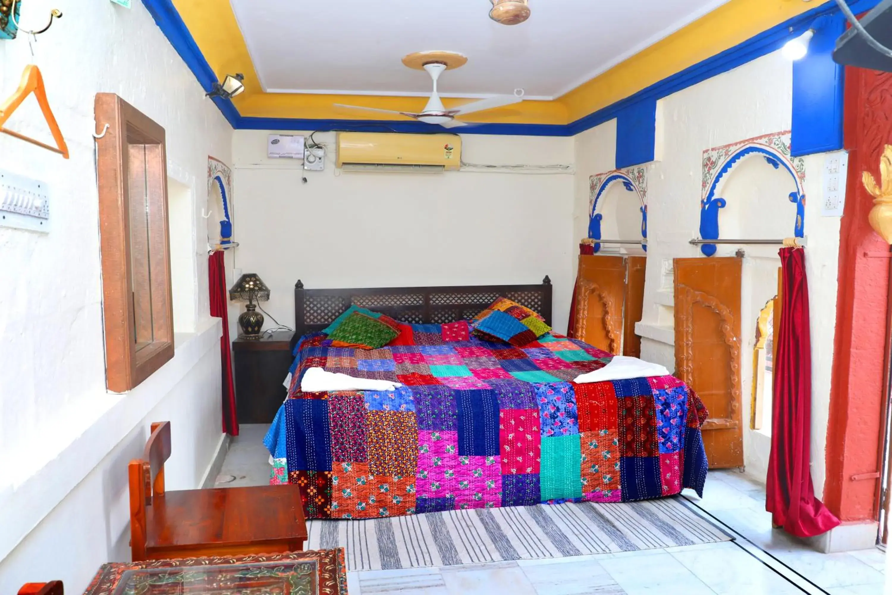 Bedroom, Bed in Jodhpur Heritage Haveli Guest House Bedroom, Bed in Jodhpur Heritage Haveli Guest House