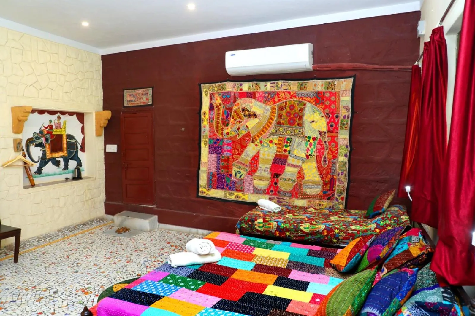 Bedroom, Bed in Jodhpur Heritage Haveli Guest House