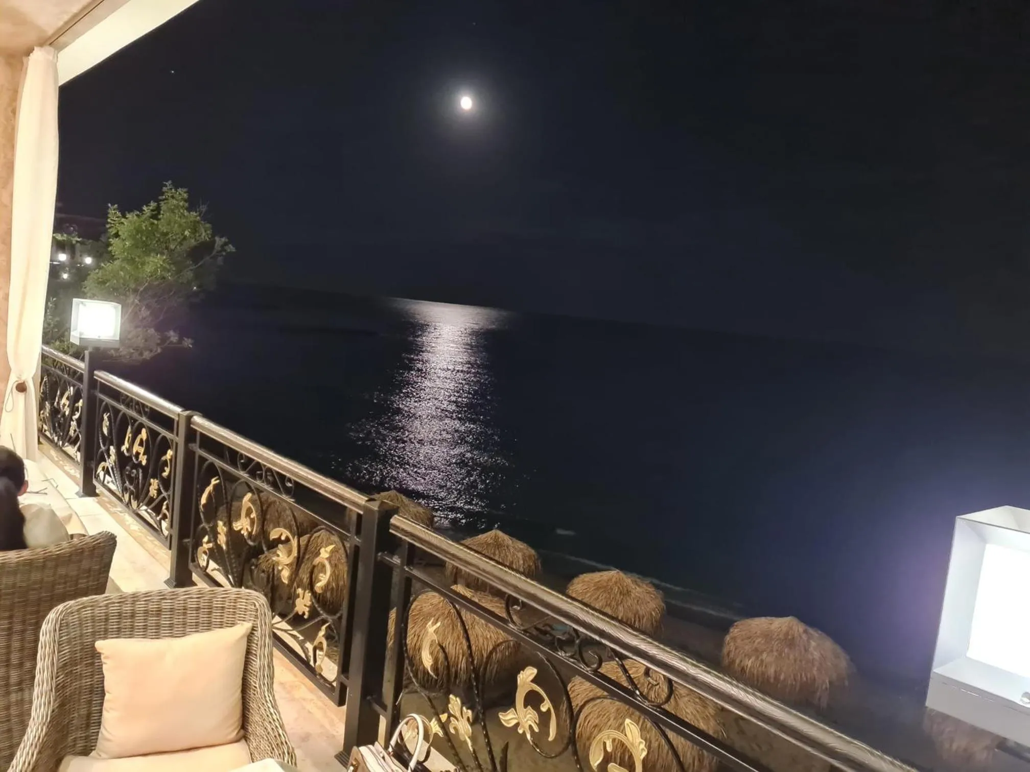 DELUXE Beach Apartment in Sveti Vlas