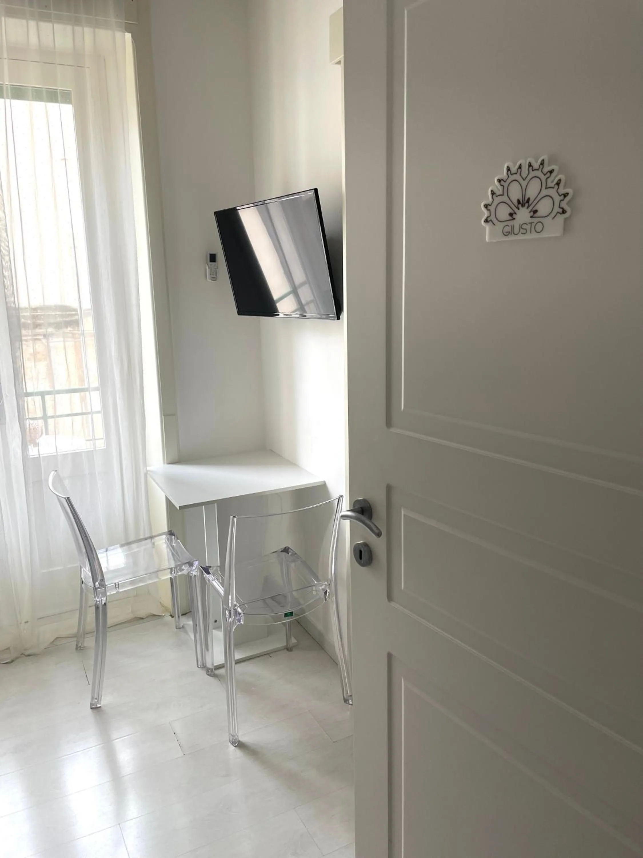 TV and multimedia, TV/Entertainment Center in Dai tre santi