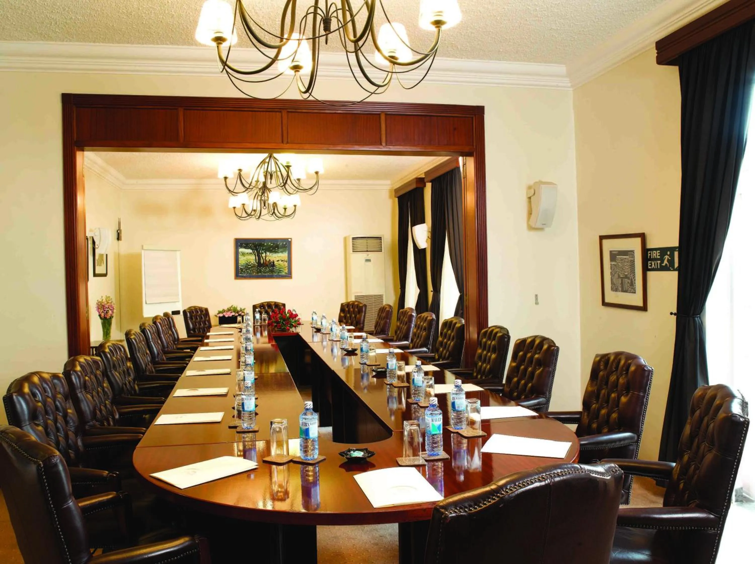 Meeting/conference room in House of Waine