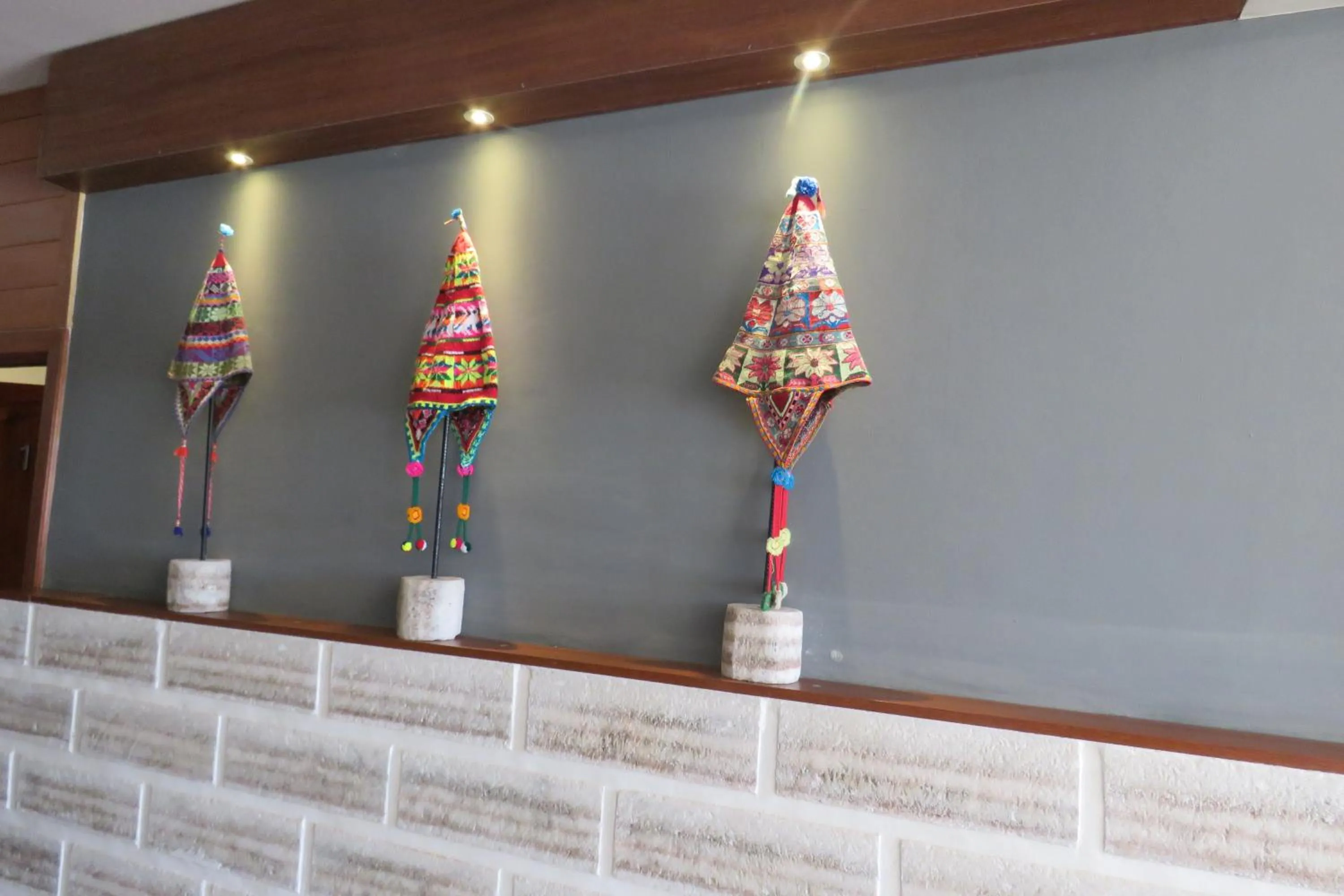 On-site shops in Hotel de Sal Atipax