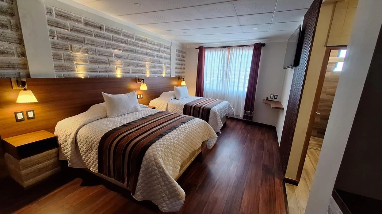 Photo of the whole room, Bed in Hotel de Sal Atipax