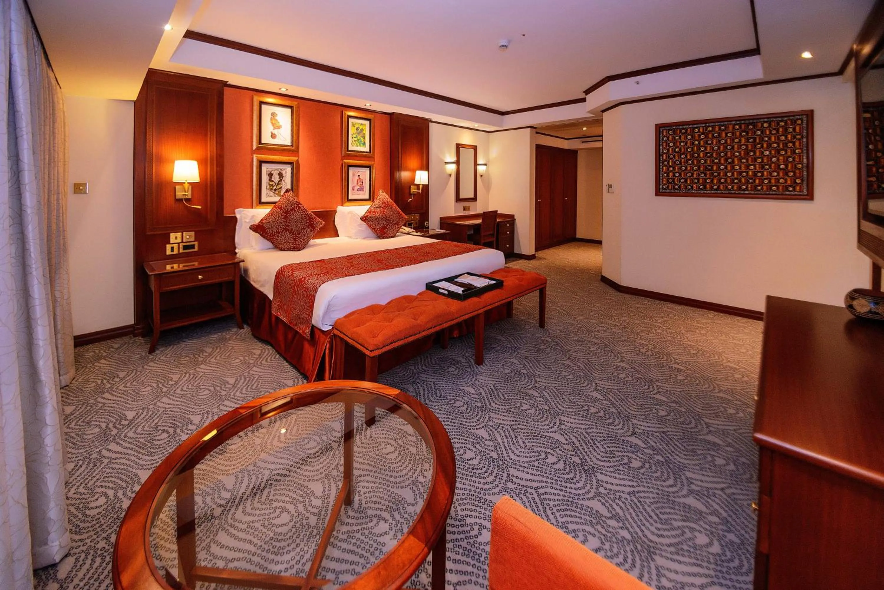 Bed in Kampala Serena Hotel