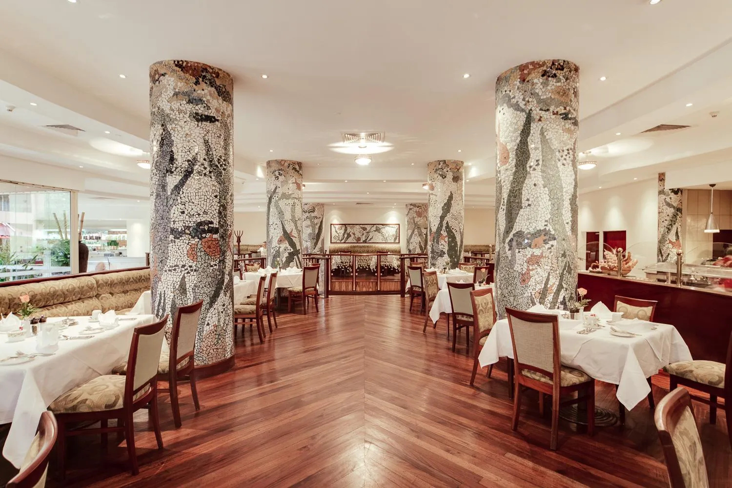 Restaurant/places to eat in Kampala Serena Hotel