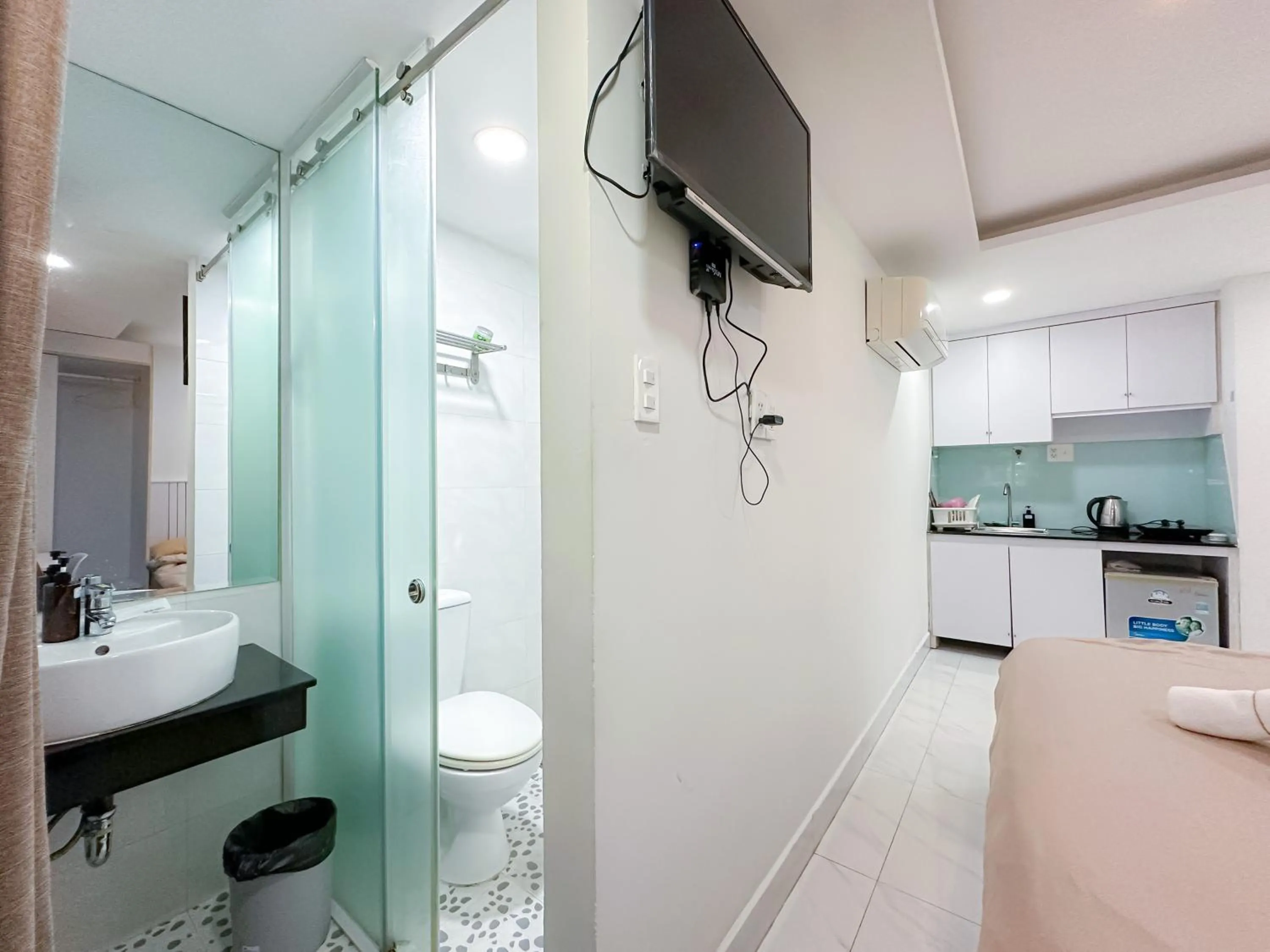 Siris Niko Residence - Self Checkin