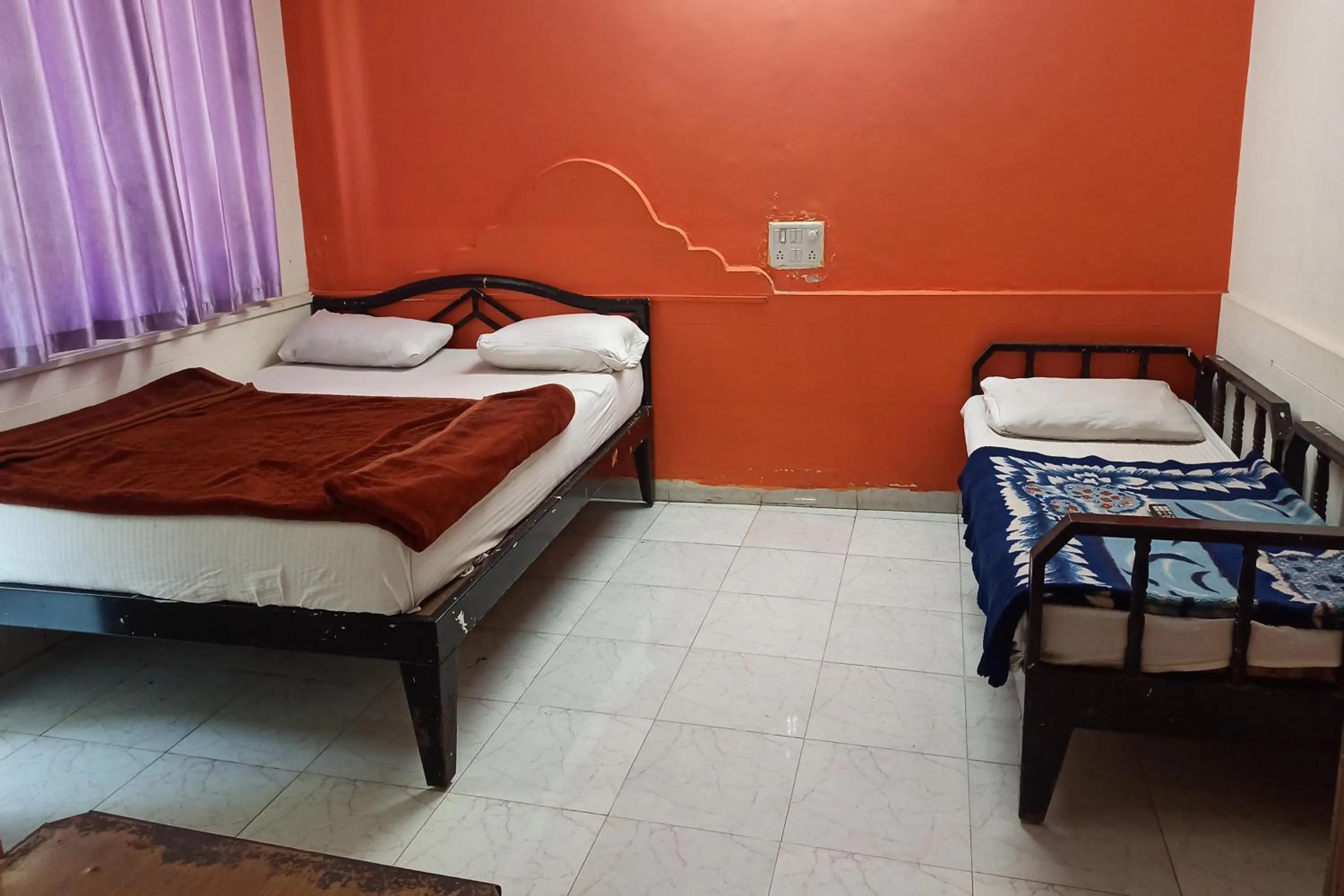 Bedroom, Bed in Hotel Blue Heaven