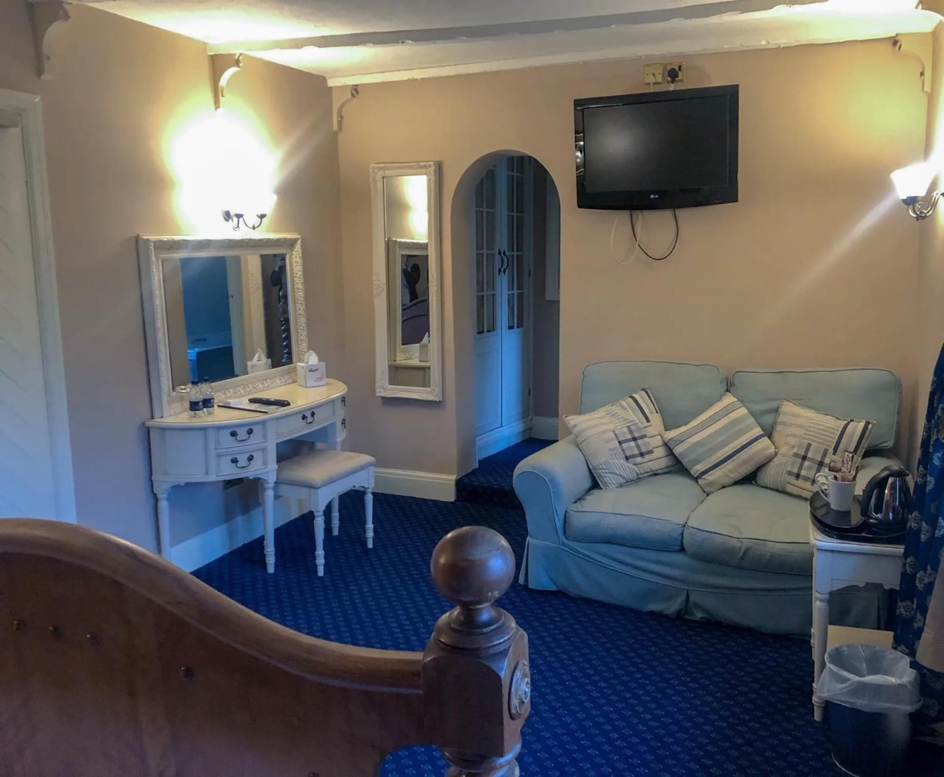 The Hoops Inn & Country Hotel