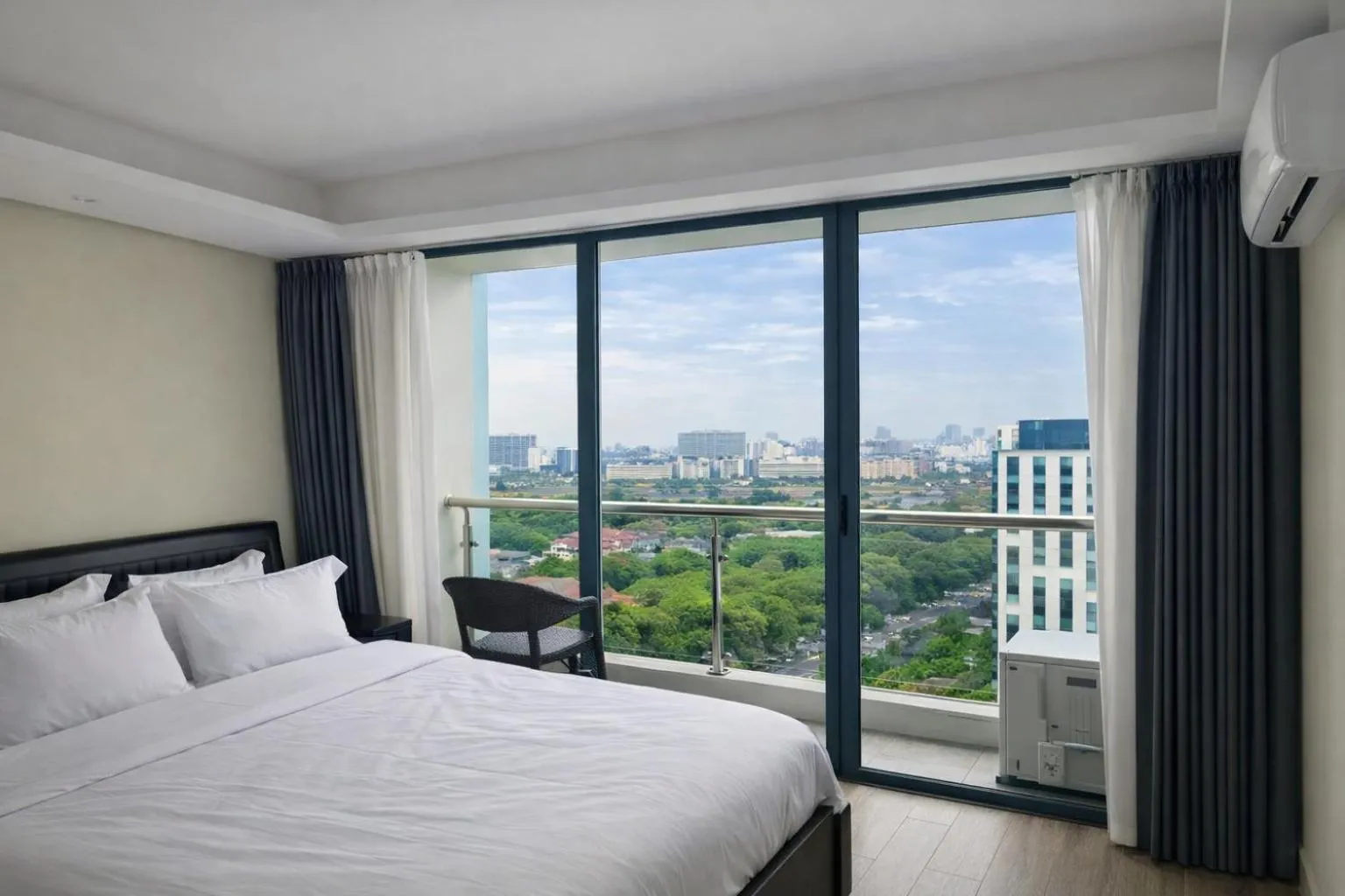 Patio, Bed in LCONDOTEL Hotel Studio with Balcony at Imperial Plaza near MOA NAIA PITX