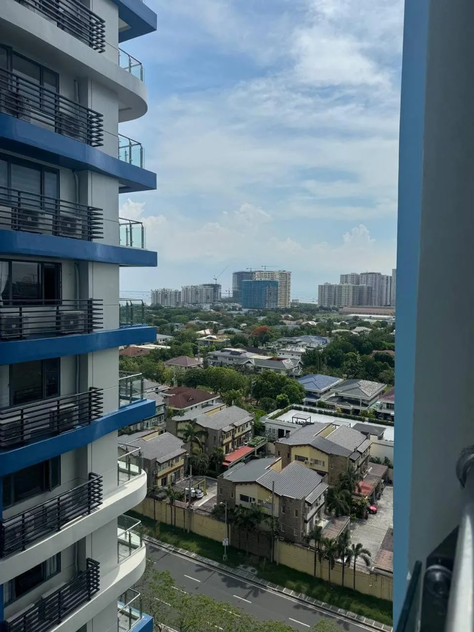 Property building in LCONDOTEL Hotel Studio with Balcony at Imperial Plaza near MOA NAIA PITX
