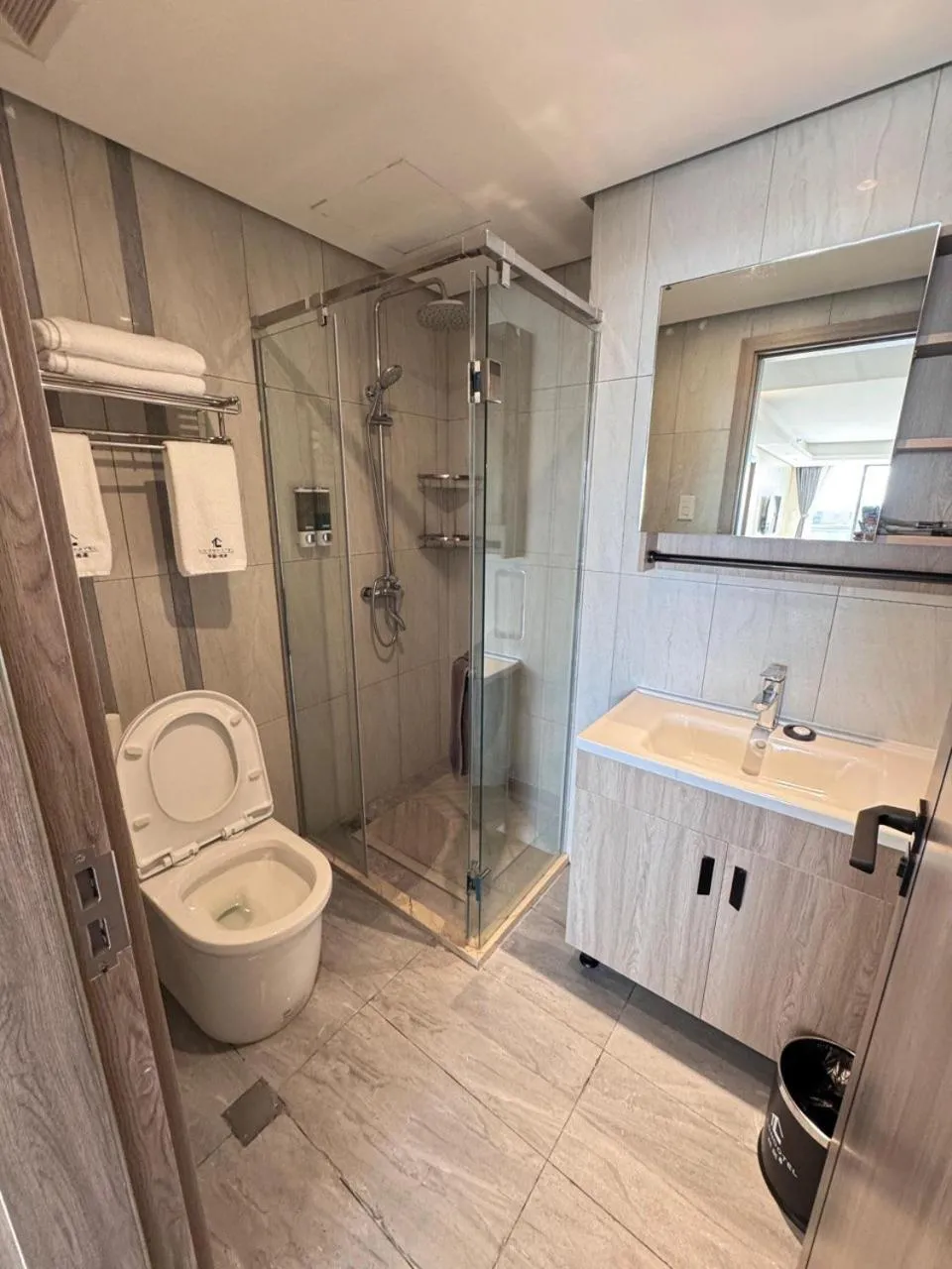 Shower in LCONDOTEL Hotel Studio with Balcony at Imperial Plaza near MOA NAIA PITX