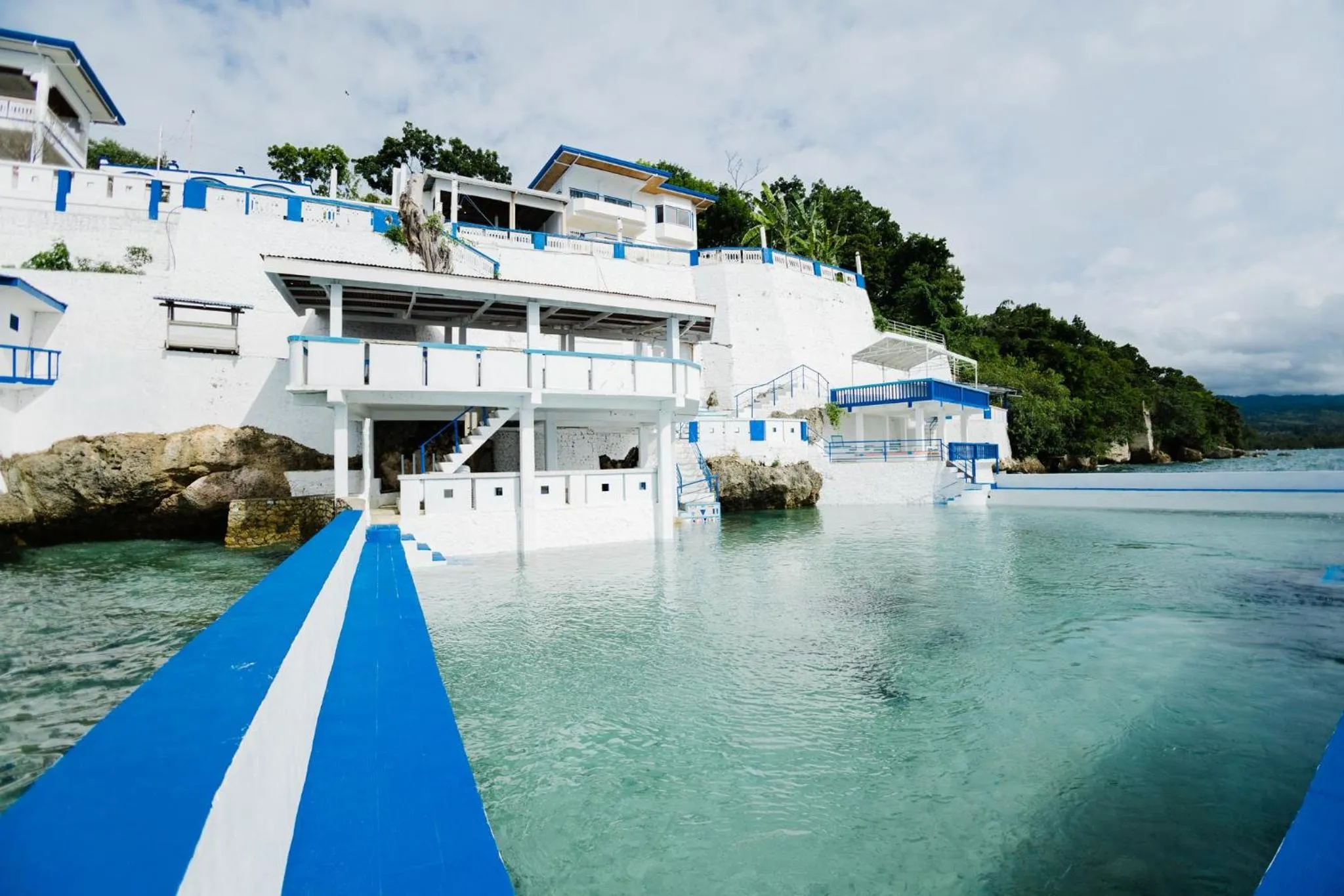 Property building in Rockwalled Adventure Resort by Hiverooms