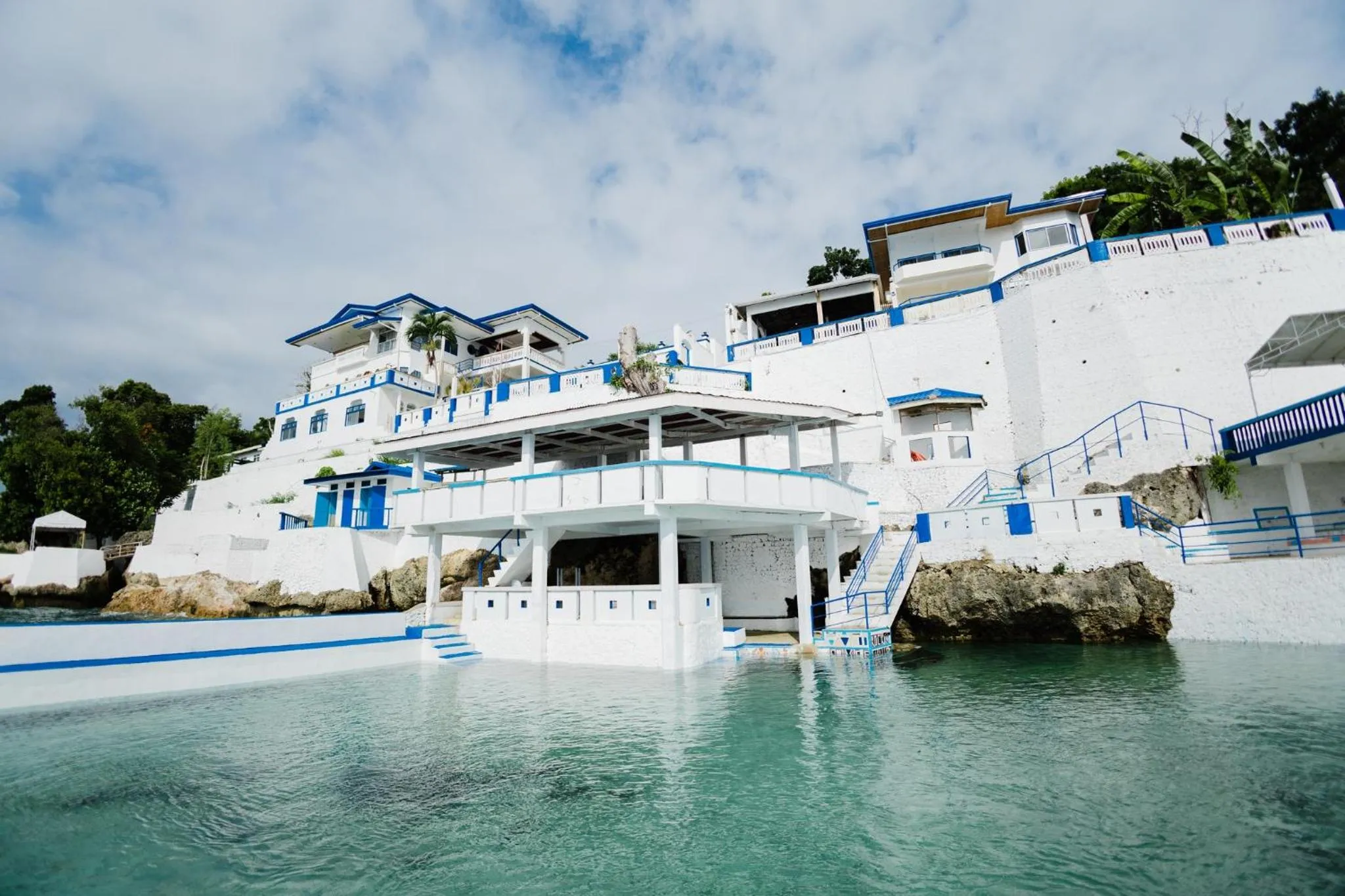 Property building in Rockwalled Adventure Resort by Hiverooms