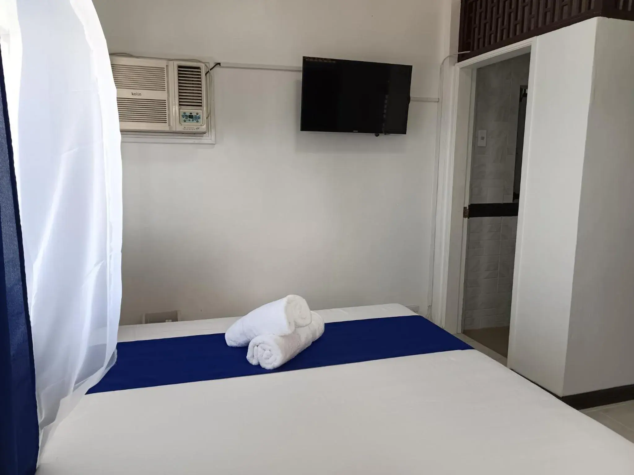 Bed in Rockwalled Adventure Resort by Hiverooms Bed in Rockwalled Adventure Resort by Hiverooms