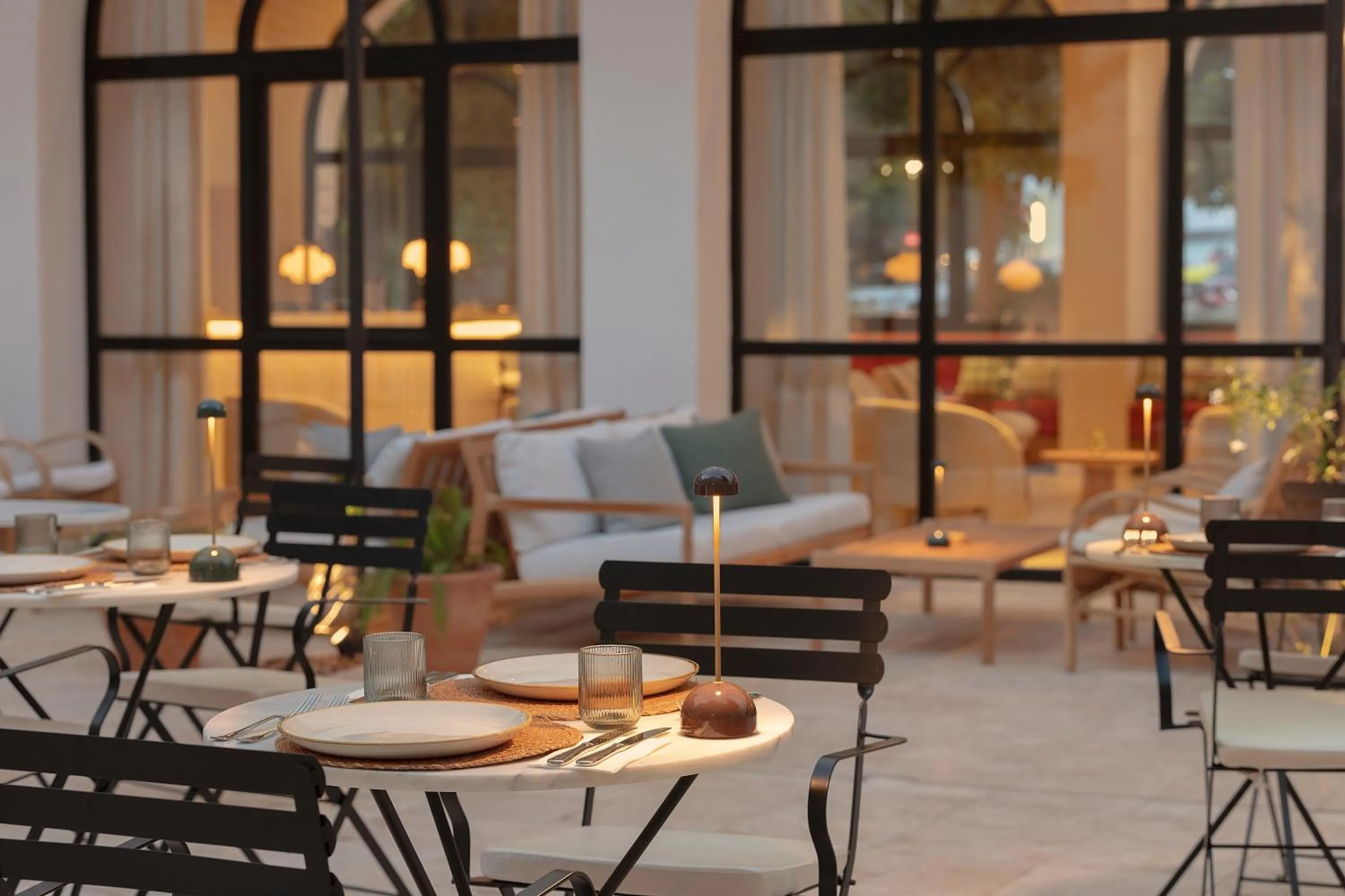 Restaurant/places to eat in Elisabeth by the Sea Hotel