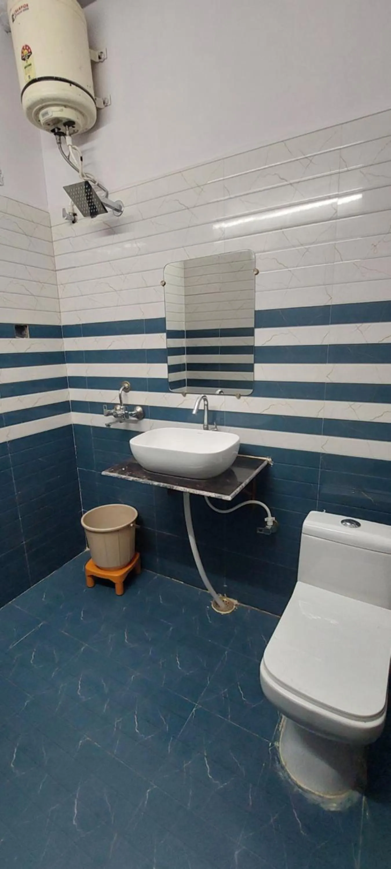 Toilet in Hotel Blossom