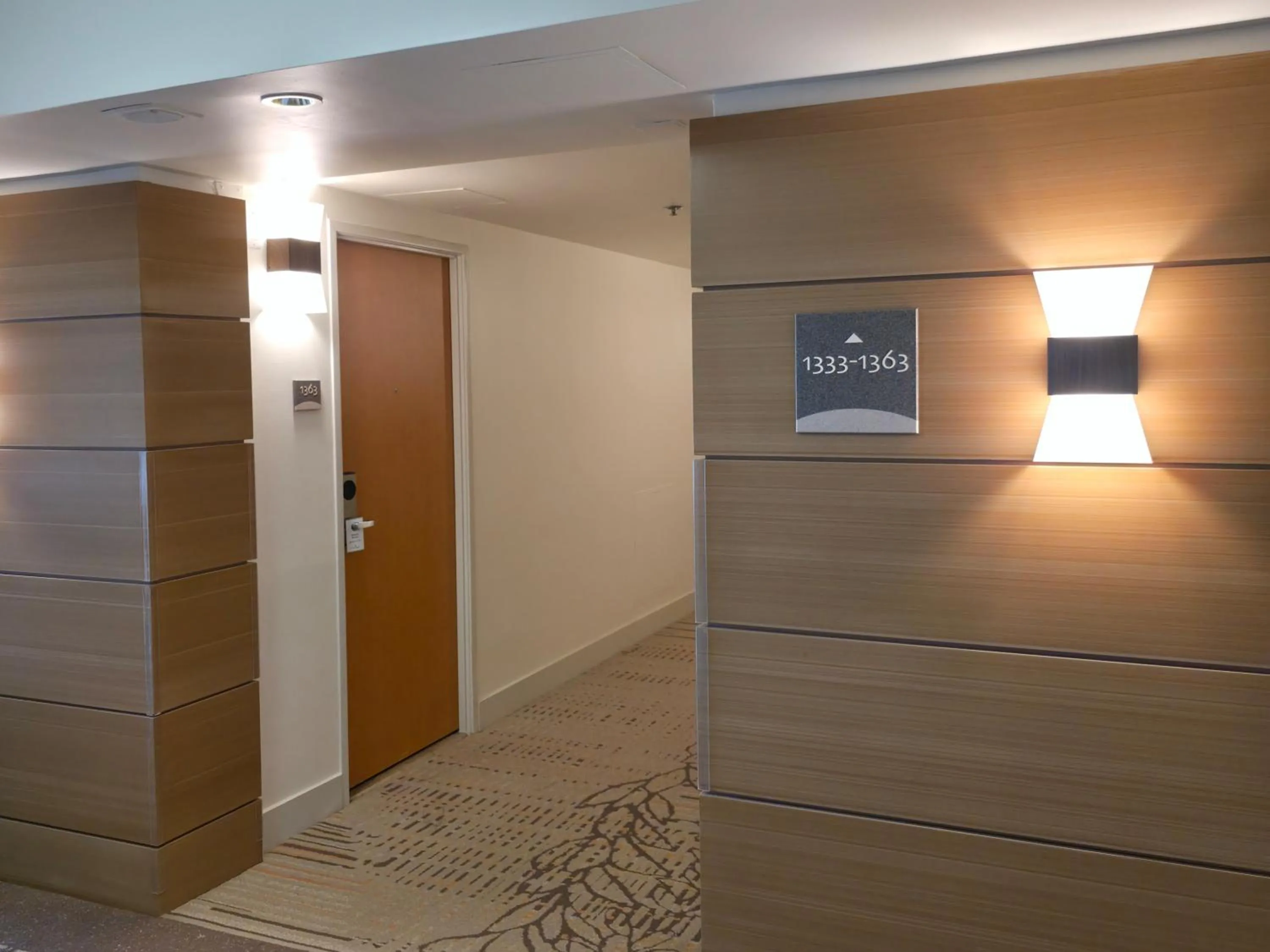 Ocean View Room at Ala Moana Hotel- Fees include