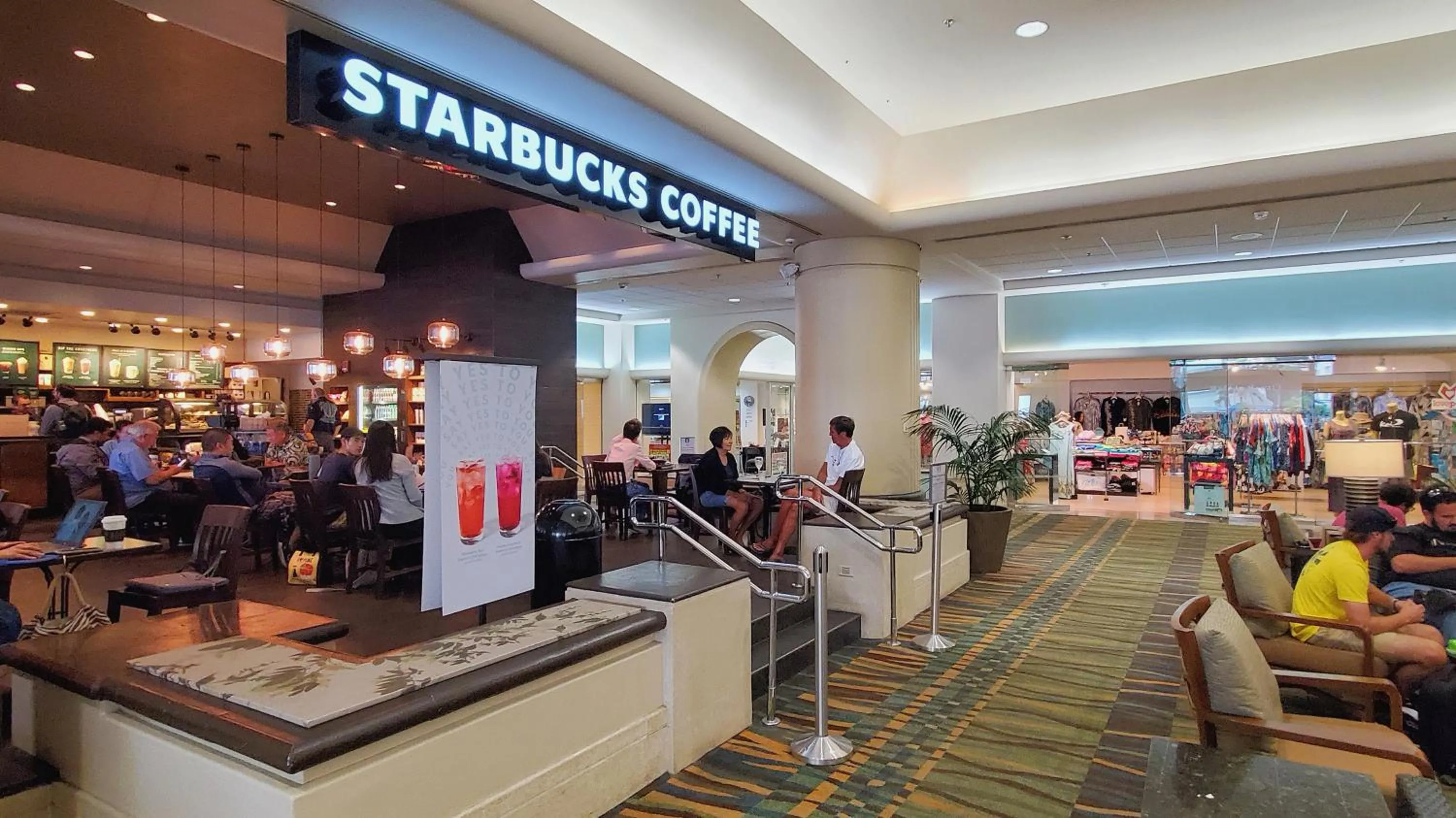 Restaurant/places to eat in Ocean View Room at Ala Moana Hotel- Fees include