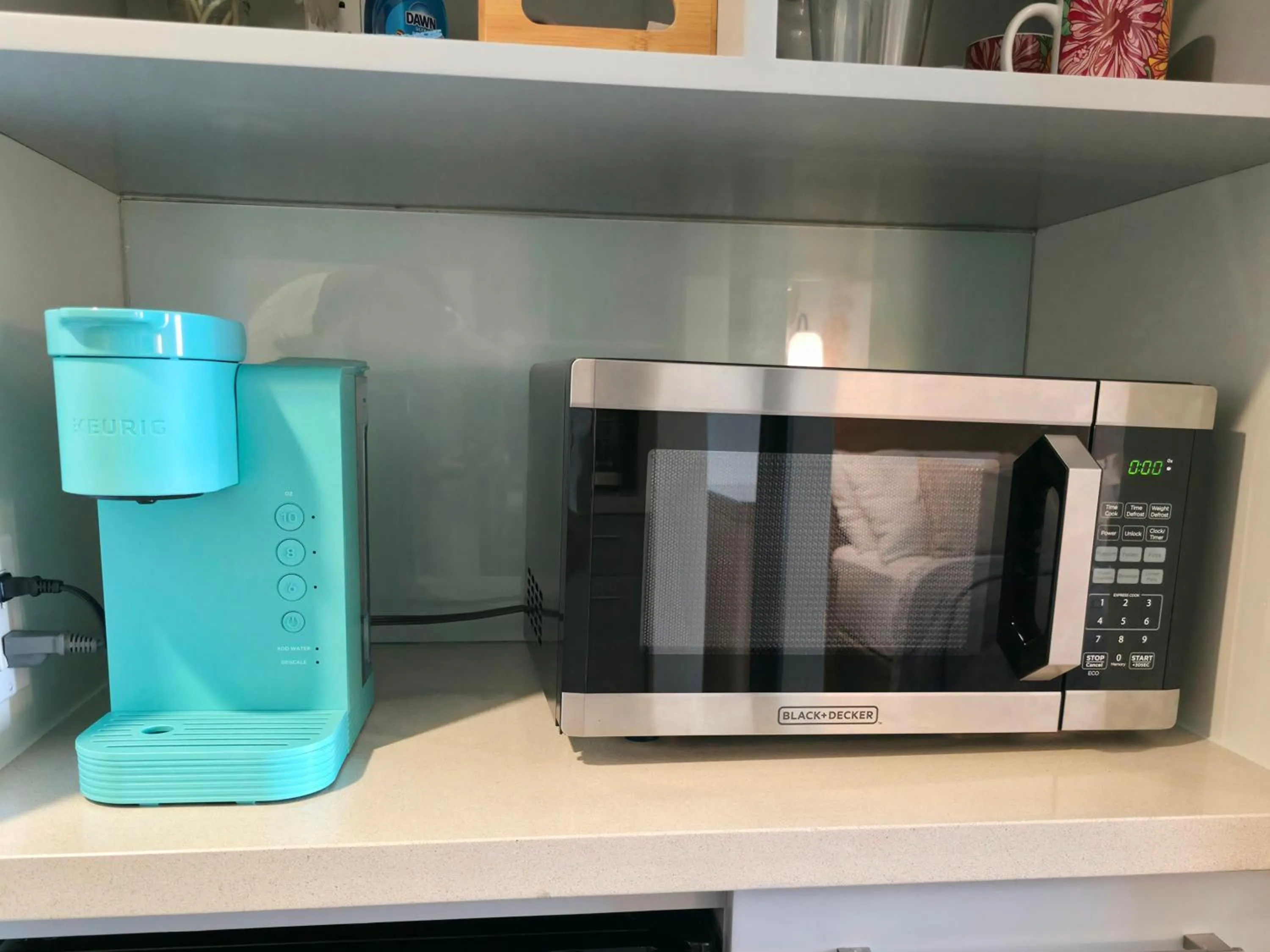 Ocean View Room at Ala Moana Hotel- Fees include
