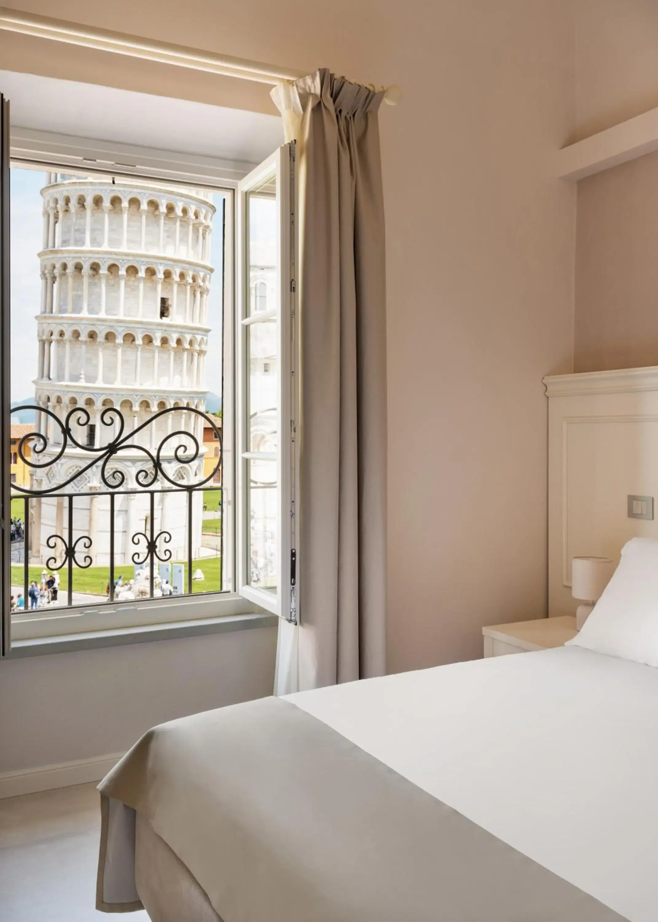 Double Room with View in Prato dei Miracoli Residenza d'Epoca Double Room with View in Prato dei Miracoli Residenza d'Epoca