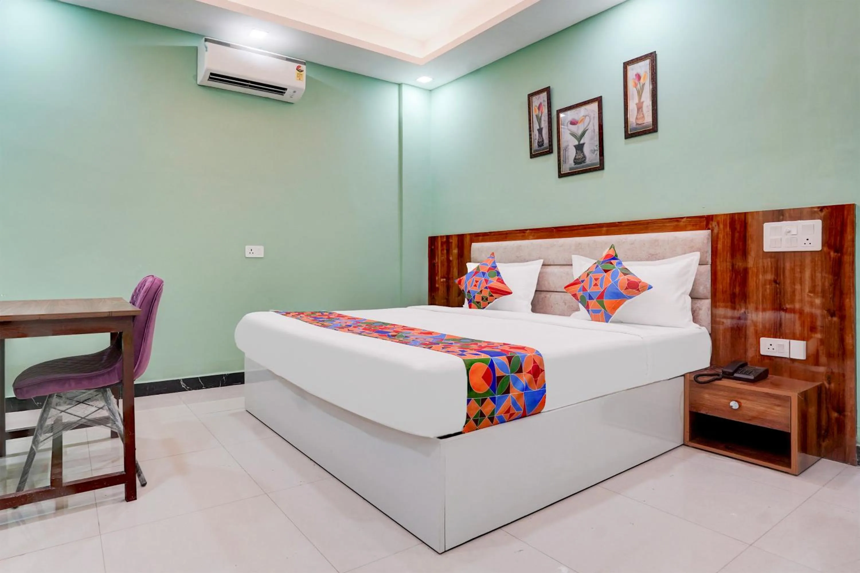 Bed in FabHotel Sky - Nr Sapphire 83 Mall, Manesar