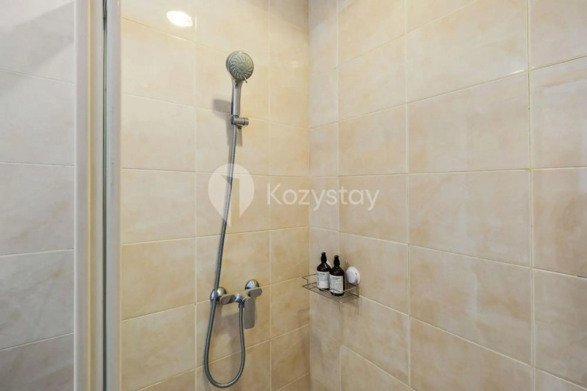 Bathroom in Sienna by Kozystay - Dharmawangsa