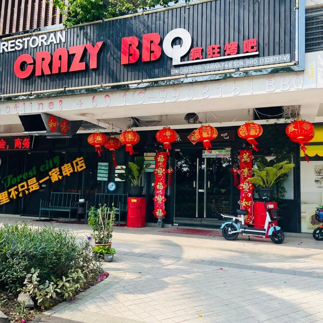 Restaurant/places to eat in Seaview 2B1R 4pax Condo Forest City 4D-1809