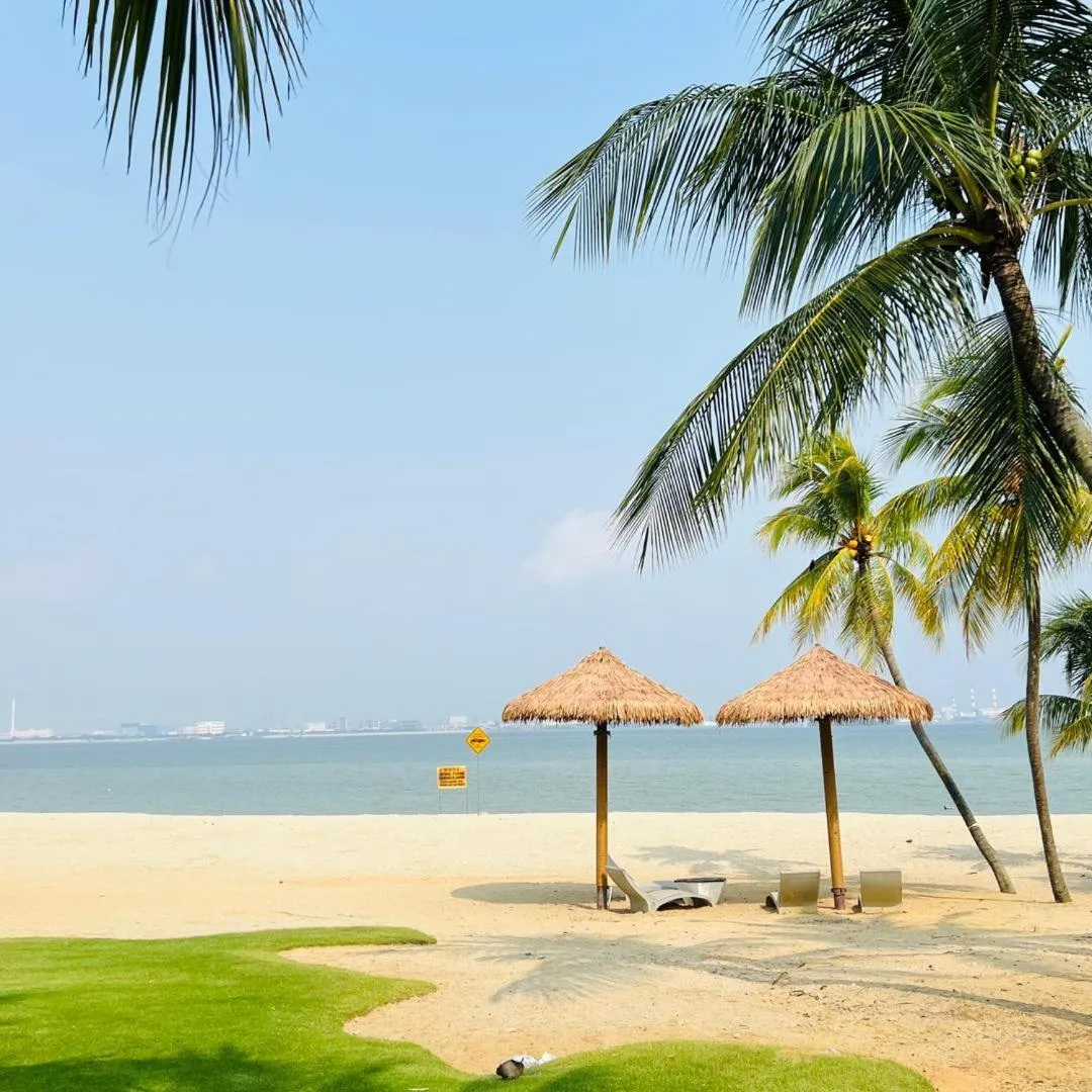 Nearby landmark in Seaview 2B1R 4pax Condo Forest City 4D-1809