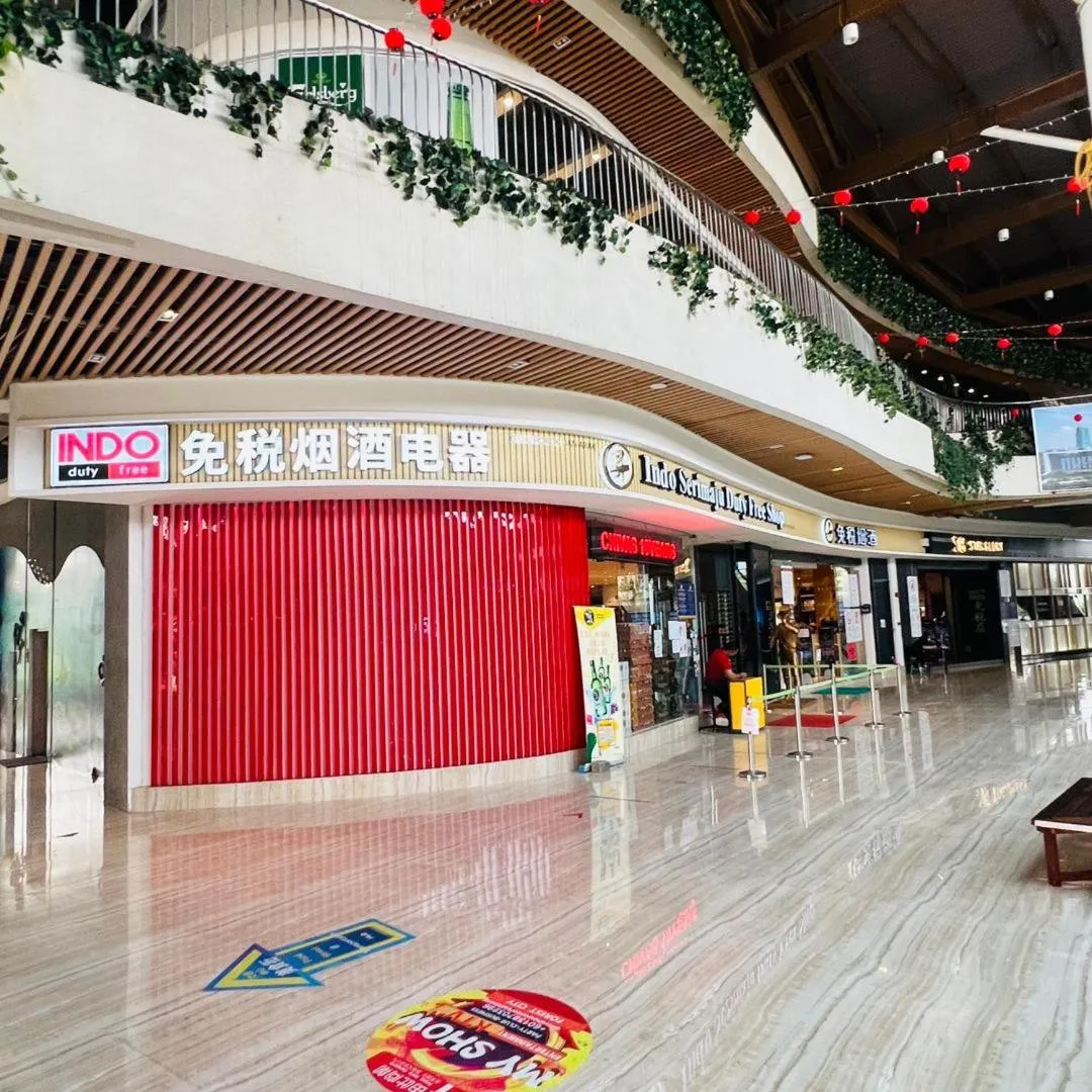 Shopping Area in Seaview 2B1R 4pax Condo Forest City 4D-1809