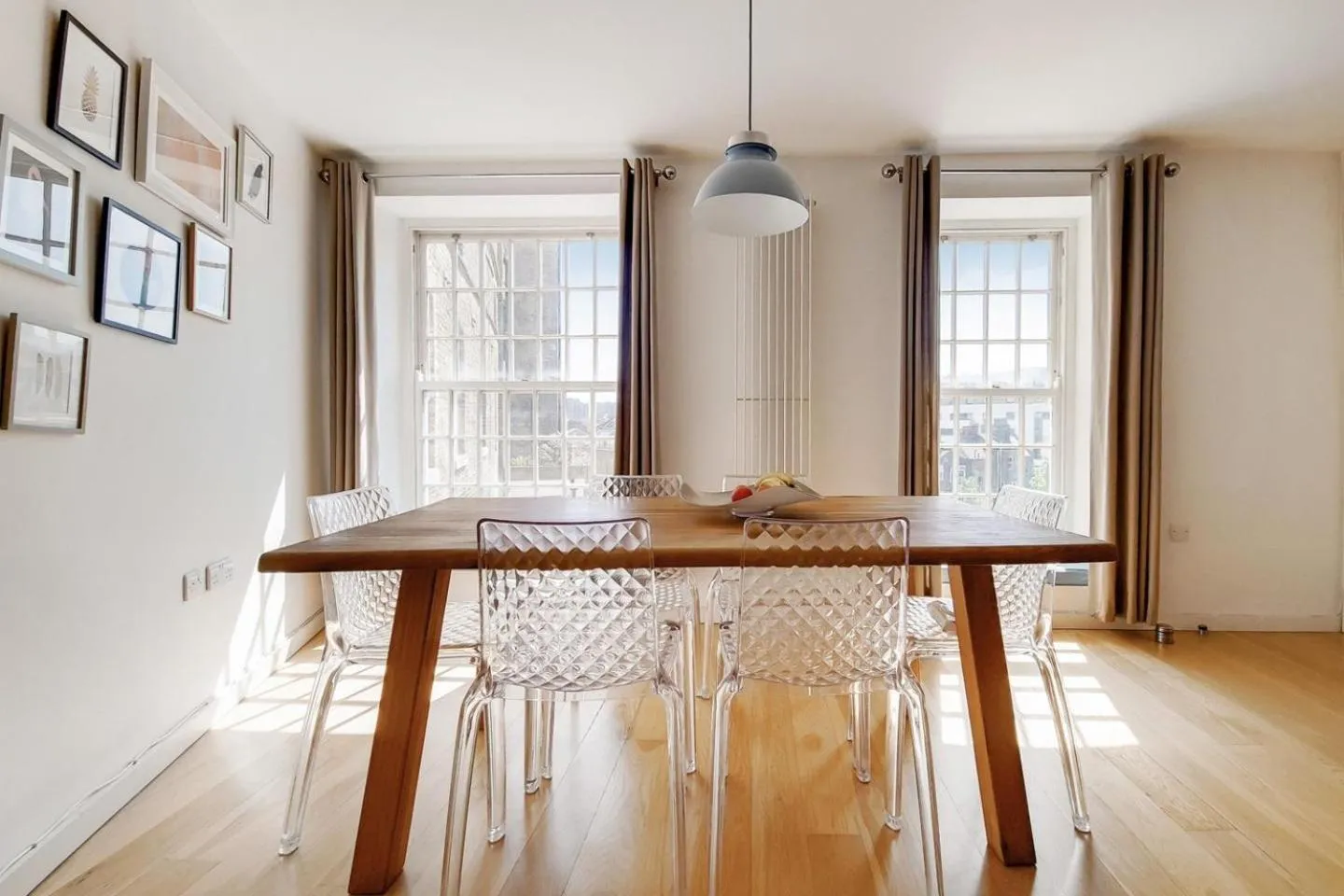 Apt - Sleeps 4 - Pets Ok - Roof Garden
