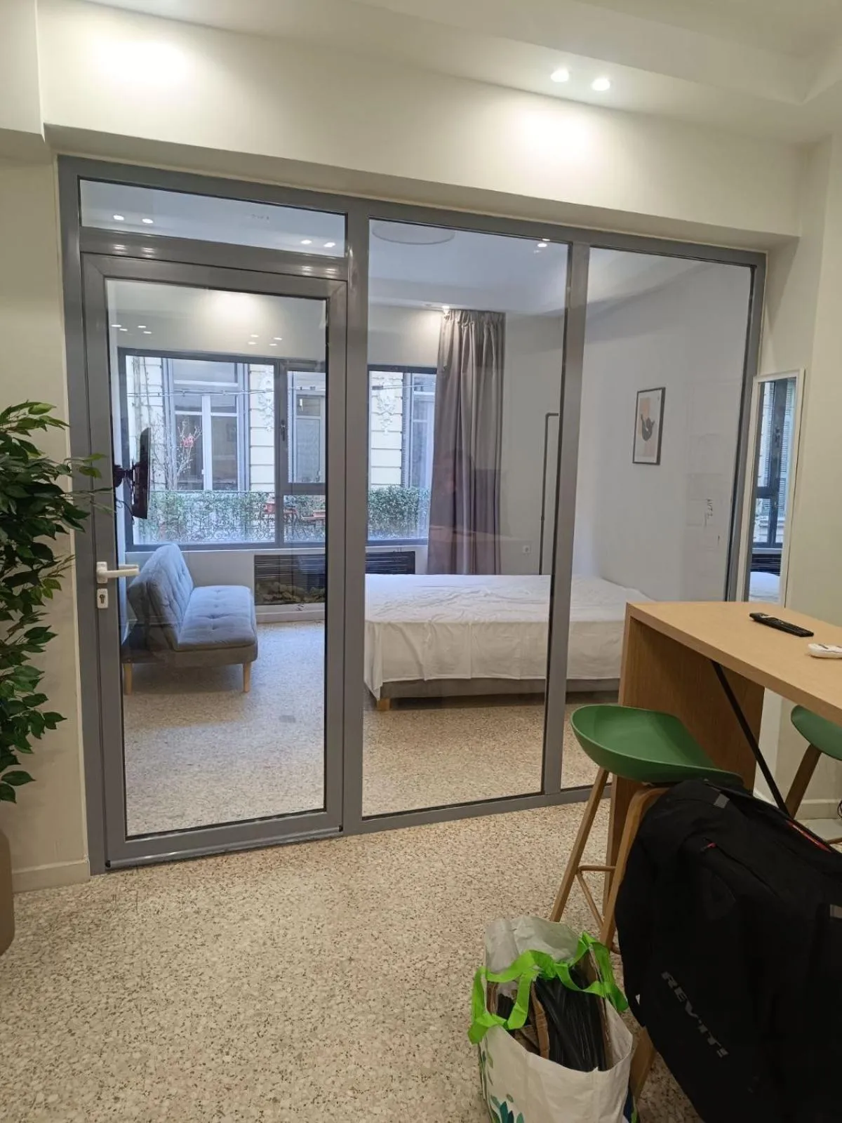 Property building, Bed in Smart Apartments