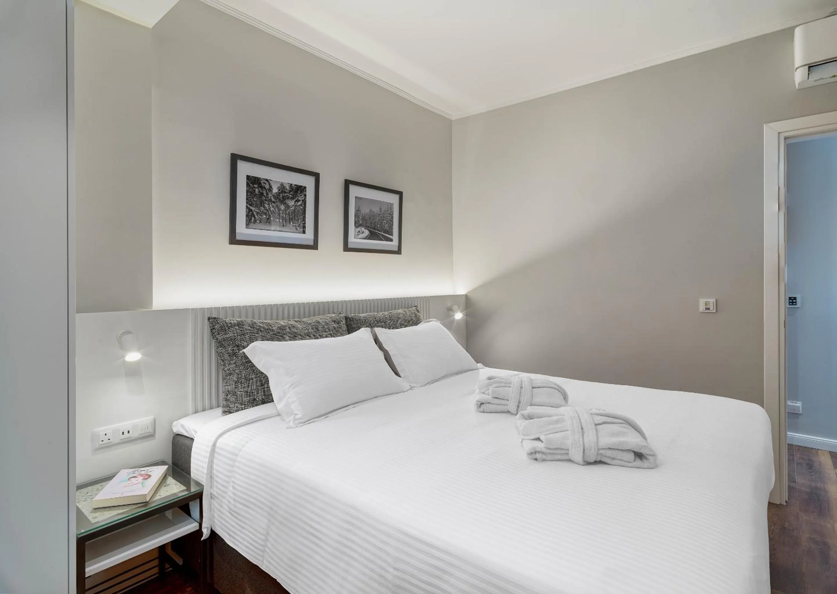 Bedroom, Bed in Le Vert Suites Platres