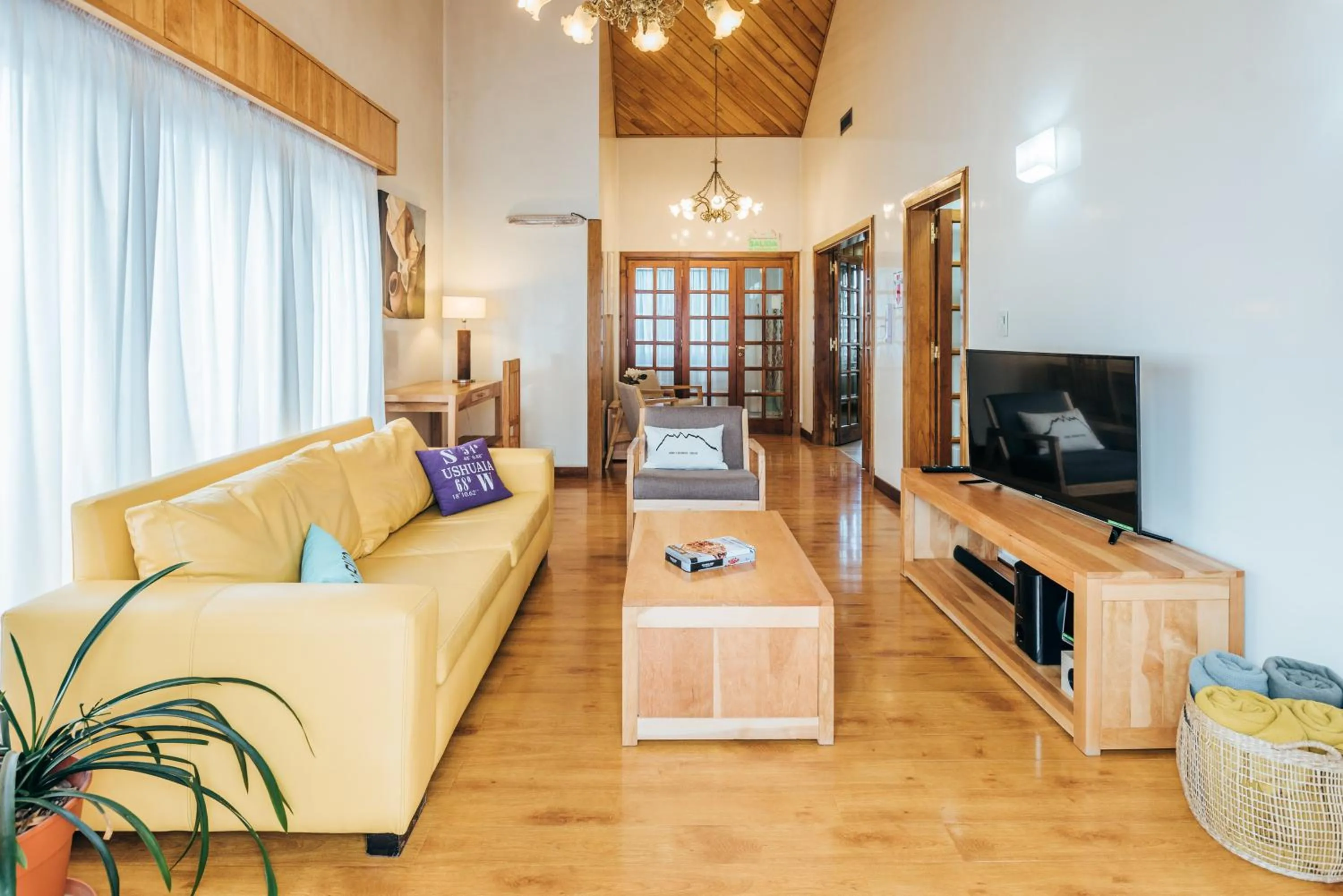 Three-Bedroom Townhouse in Casa Jainen