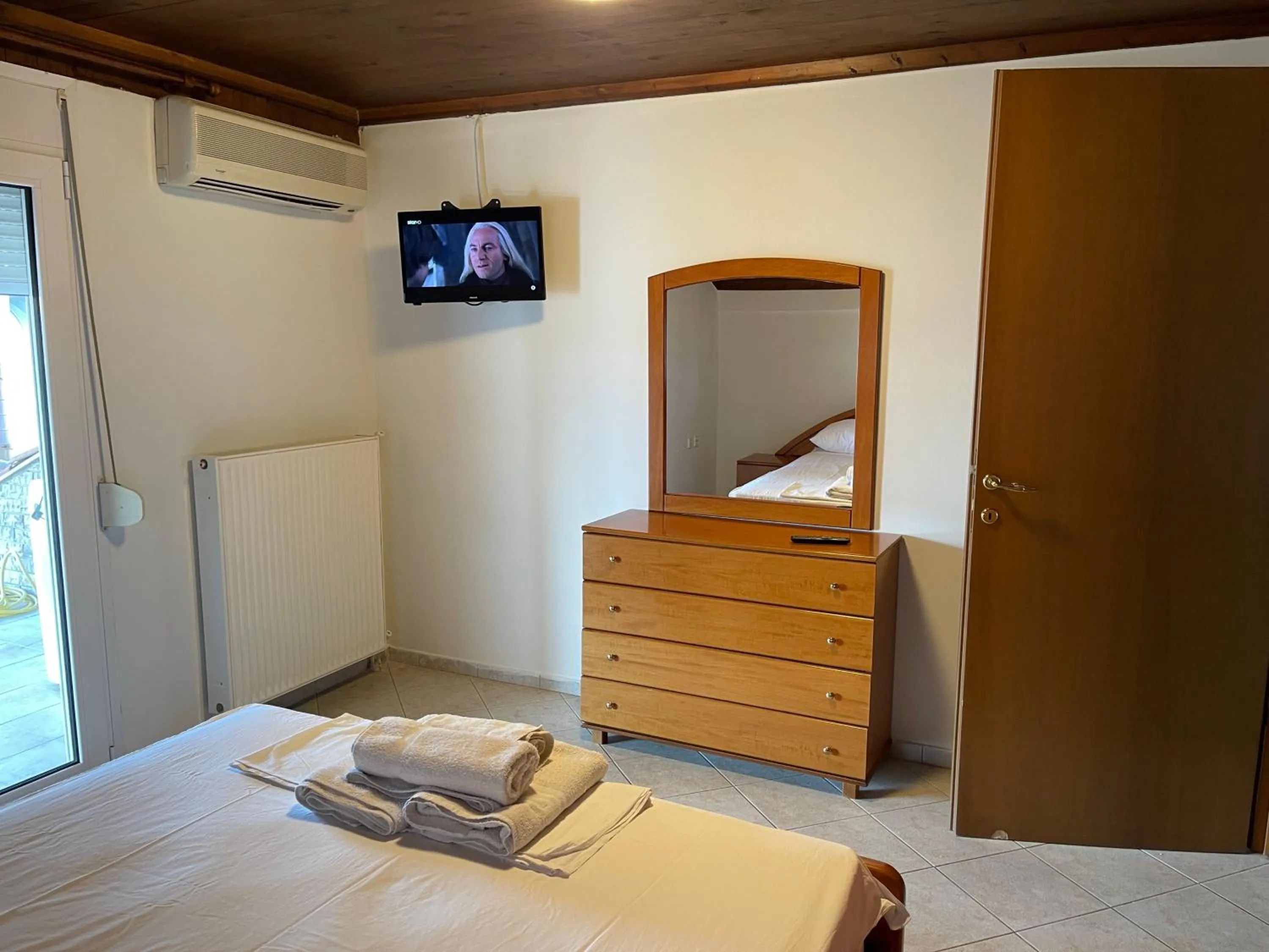 Bed in Indigo sea view rooms