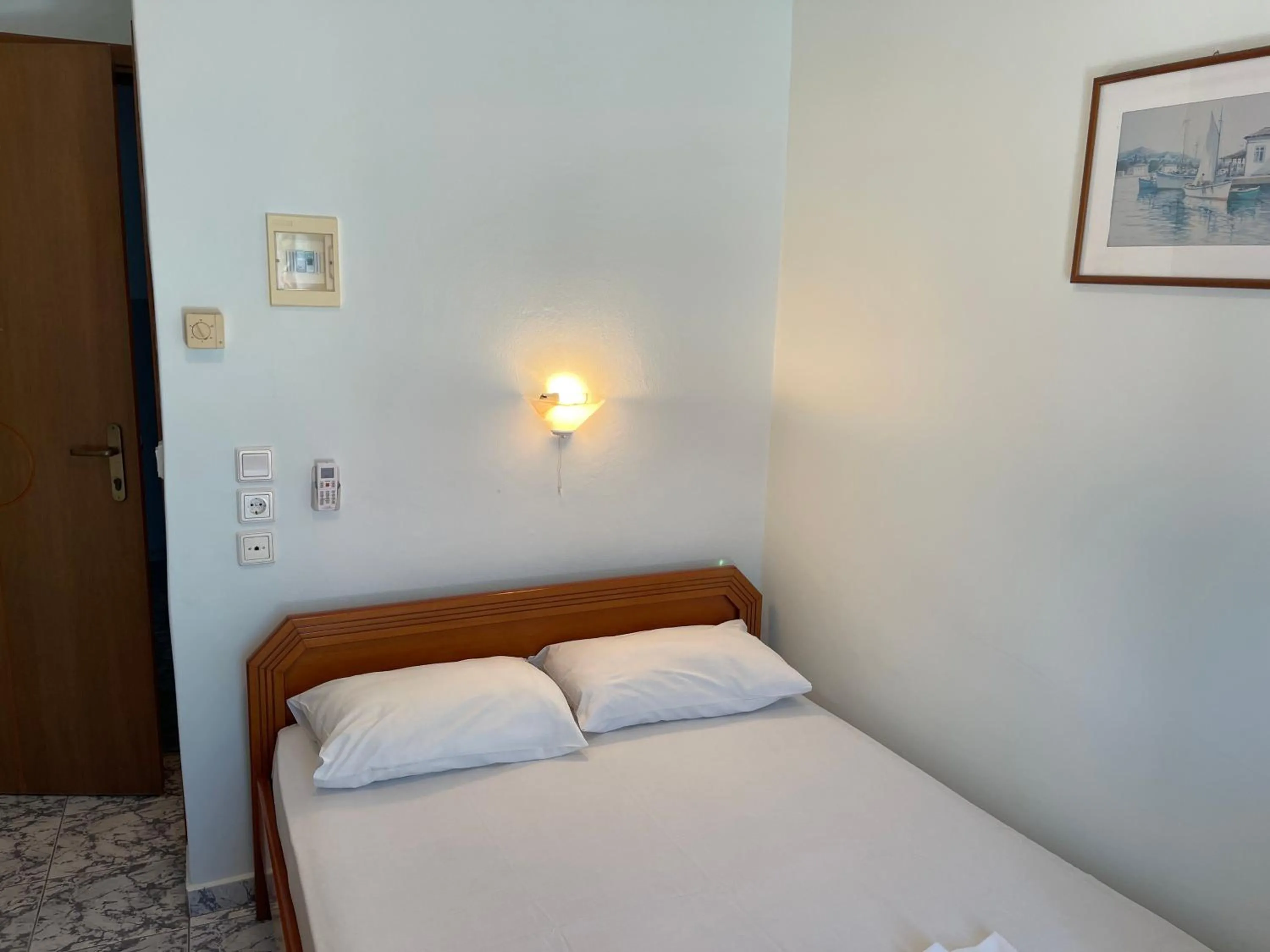 Bed in Indigo sea view rooms