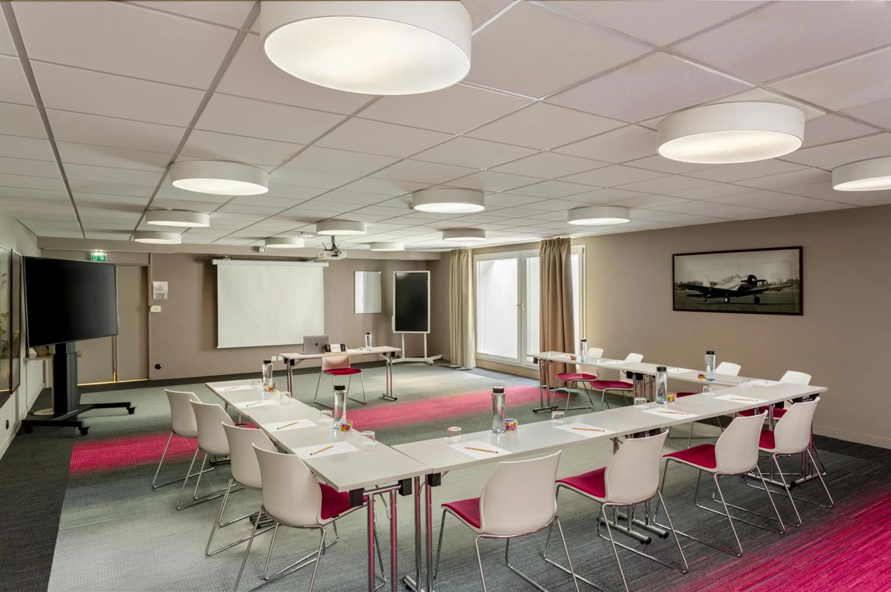 Meeting/conference room in Appart'City Collection Paris Vélizy