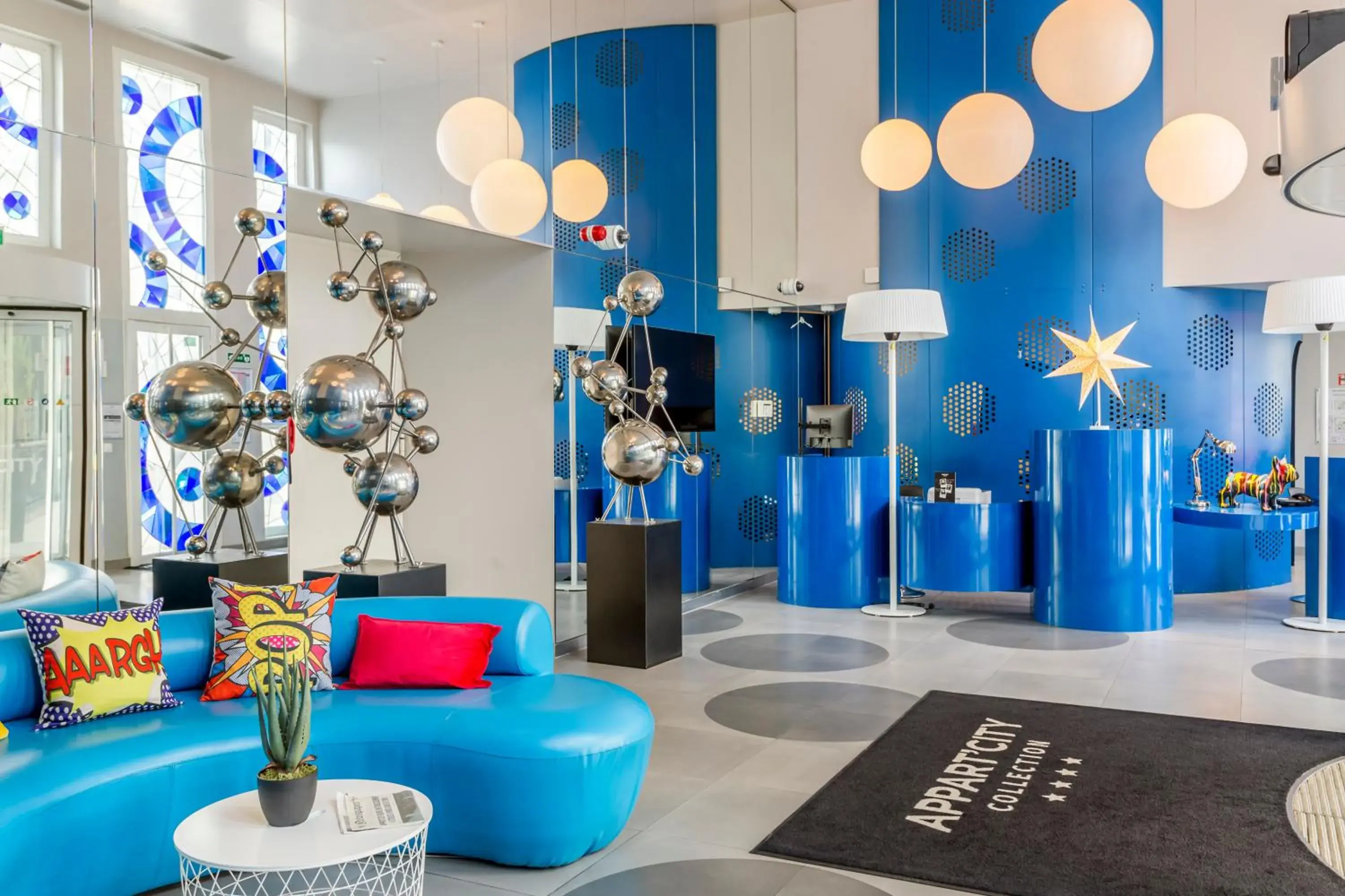 Facade/entrance in Appart'City Collection Paris Vélizy Facade/entrance in Appart'City Collection Paris Vélizy