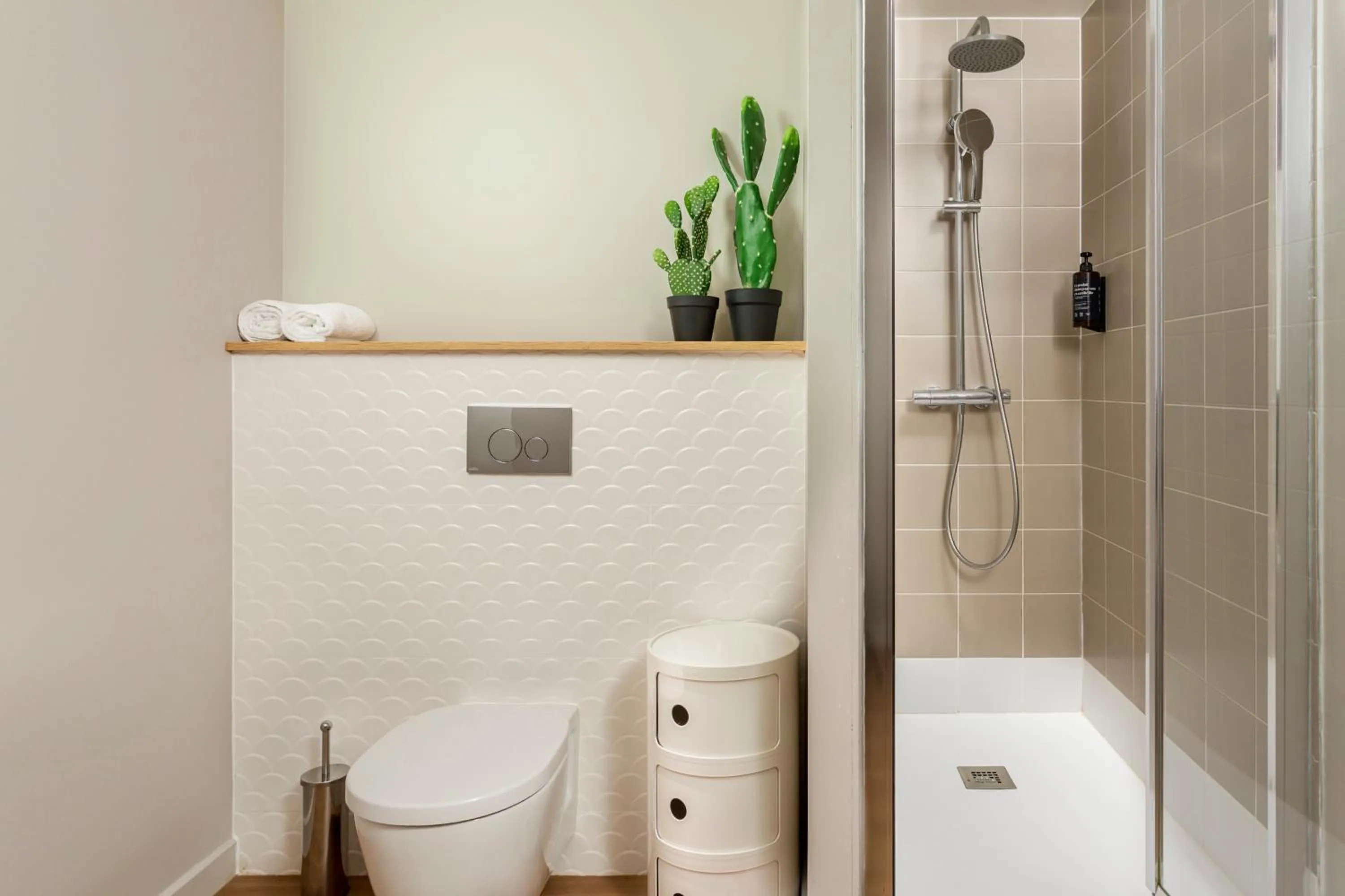 Shower in Appart'City Collection Paris Vélizy