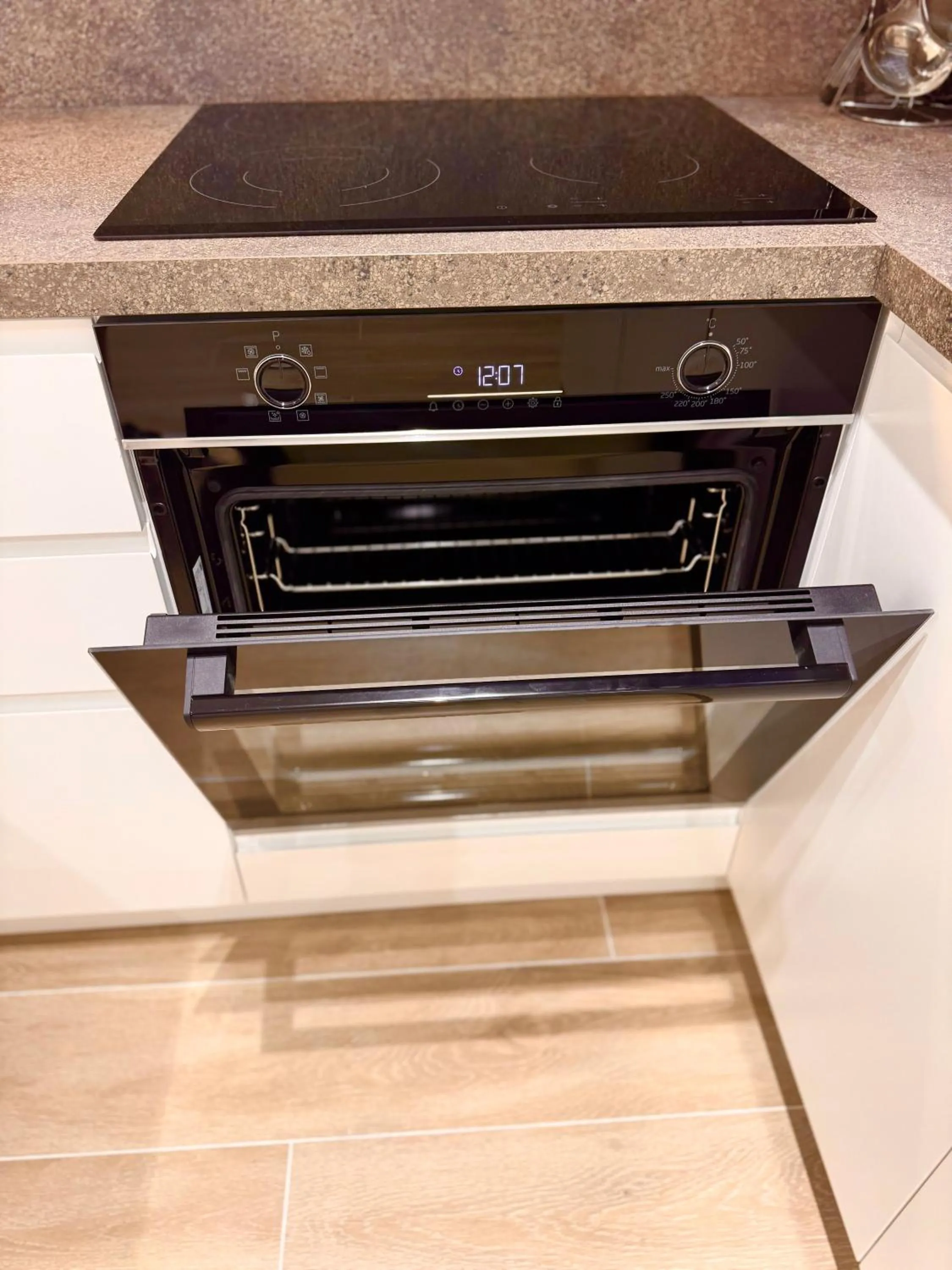 kitchen in Elite Apartments