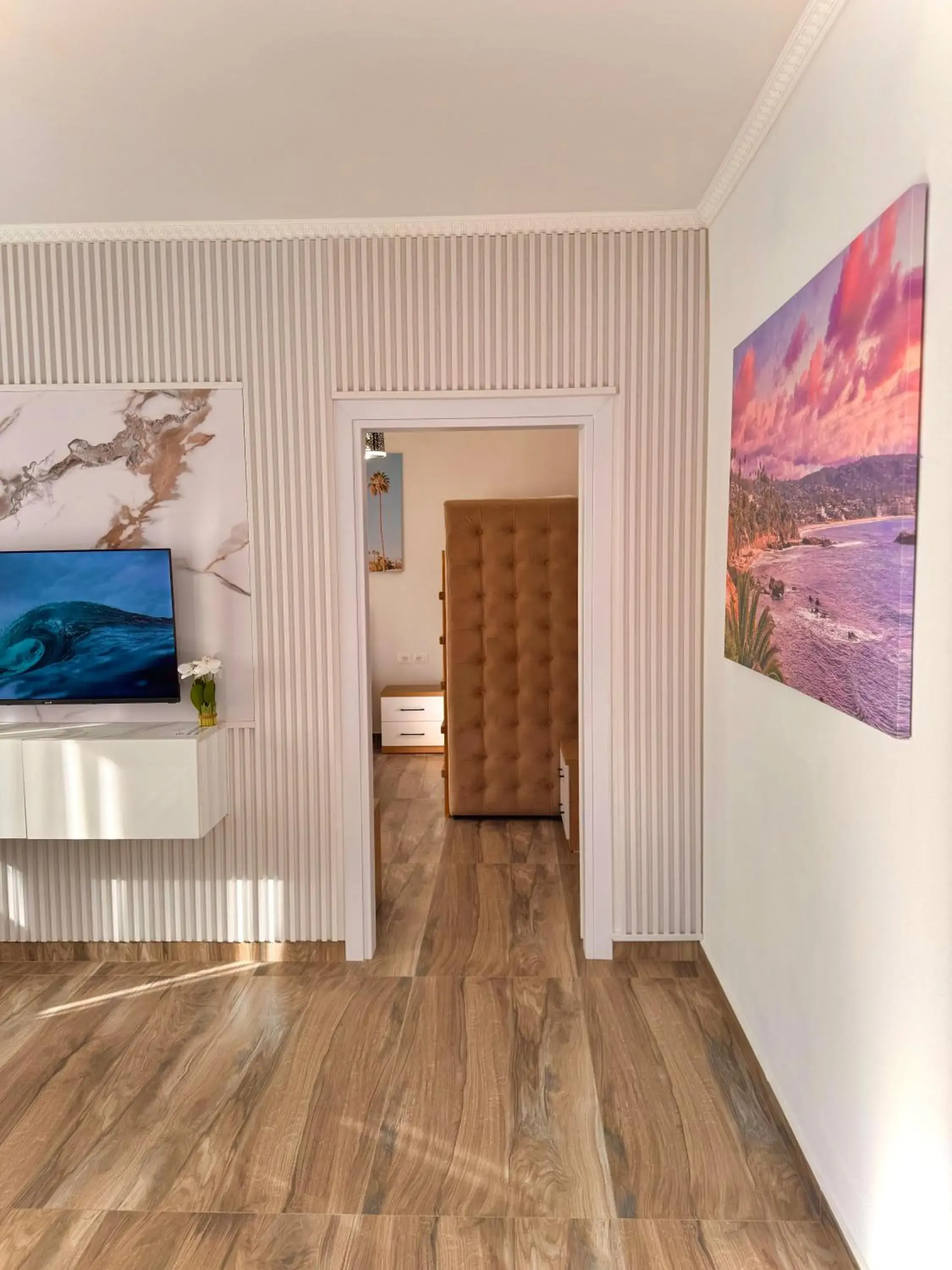 Two-Bedroom Deluxe Apartment with Balcony in Elite Apartments Two-Bedroom Deluxe Apartment with Balcony in Elite Apartments