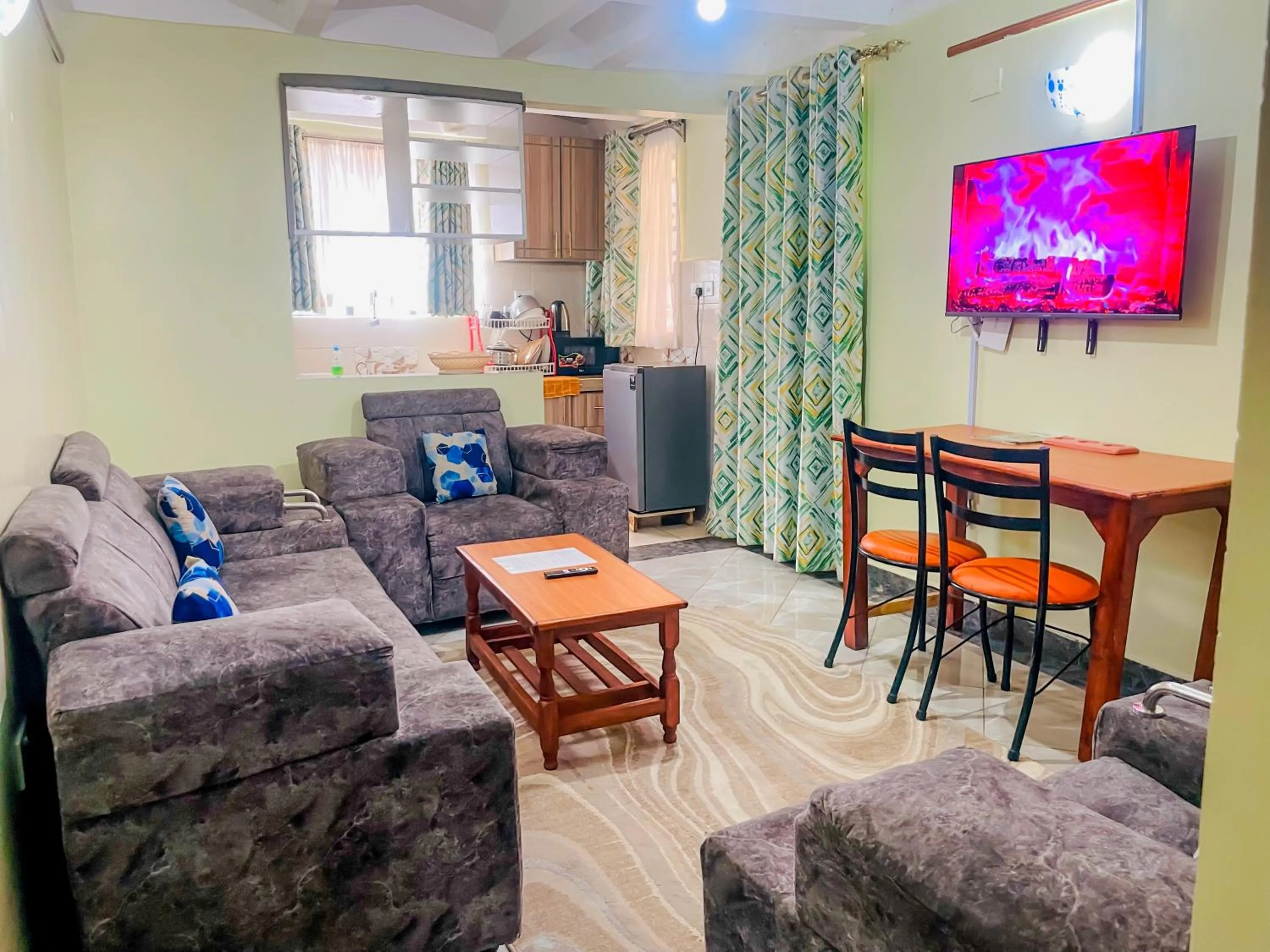 Zedek Suites