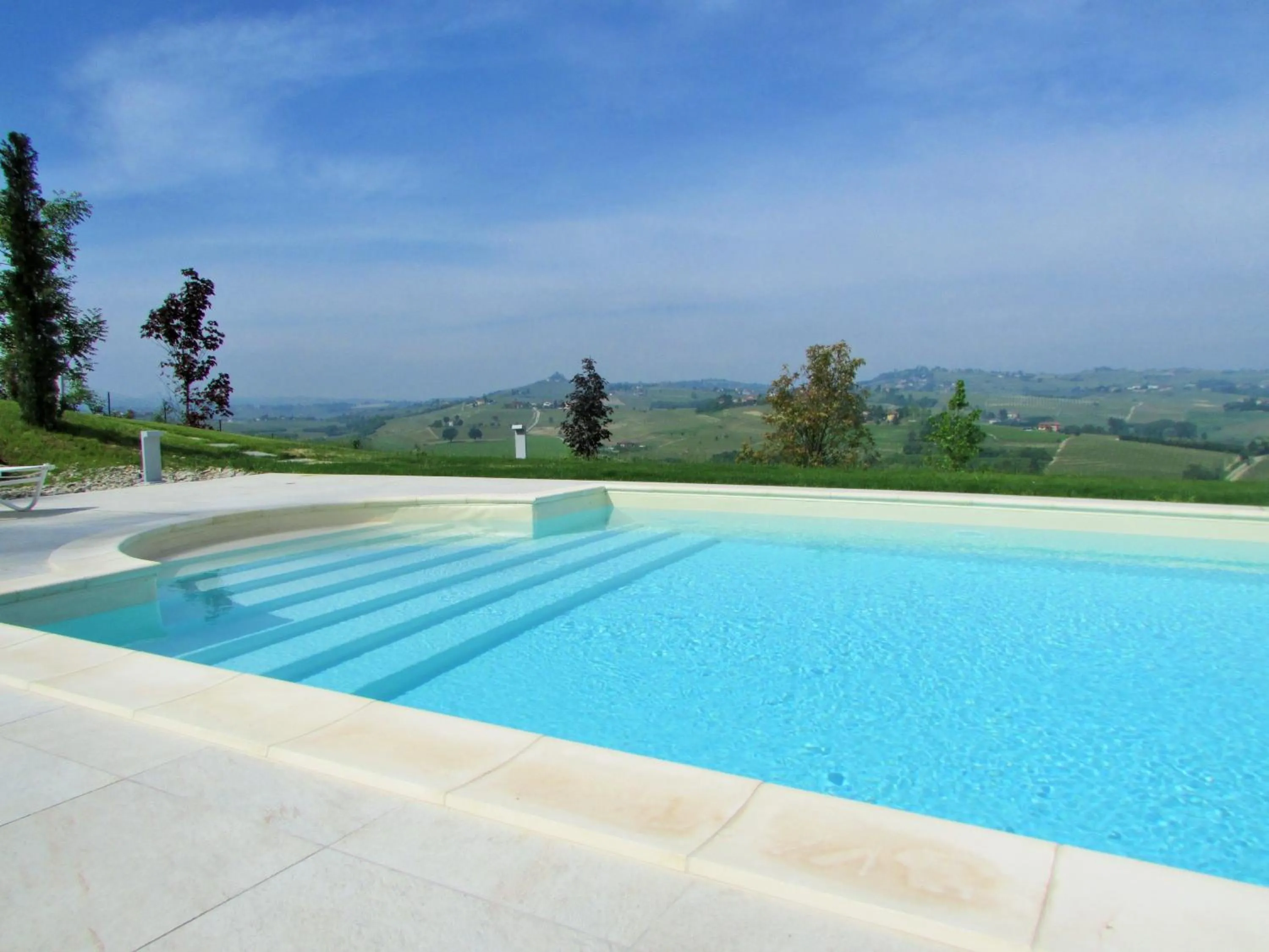 Swimming pool in Villa Fontana Relais Suite & Spa