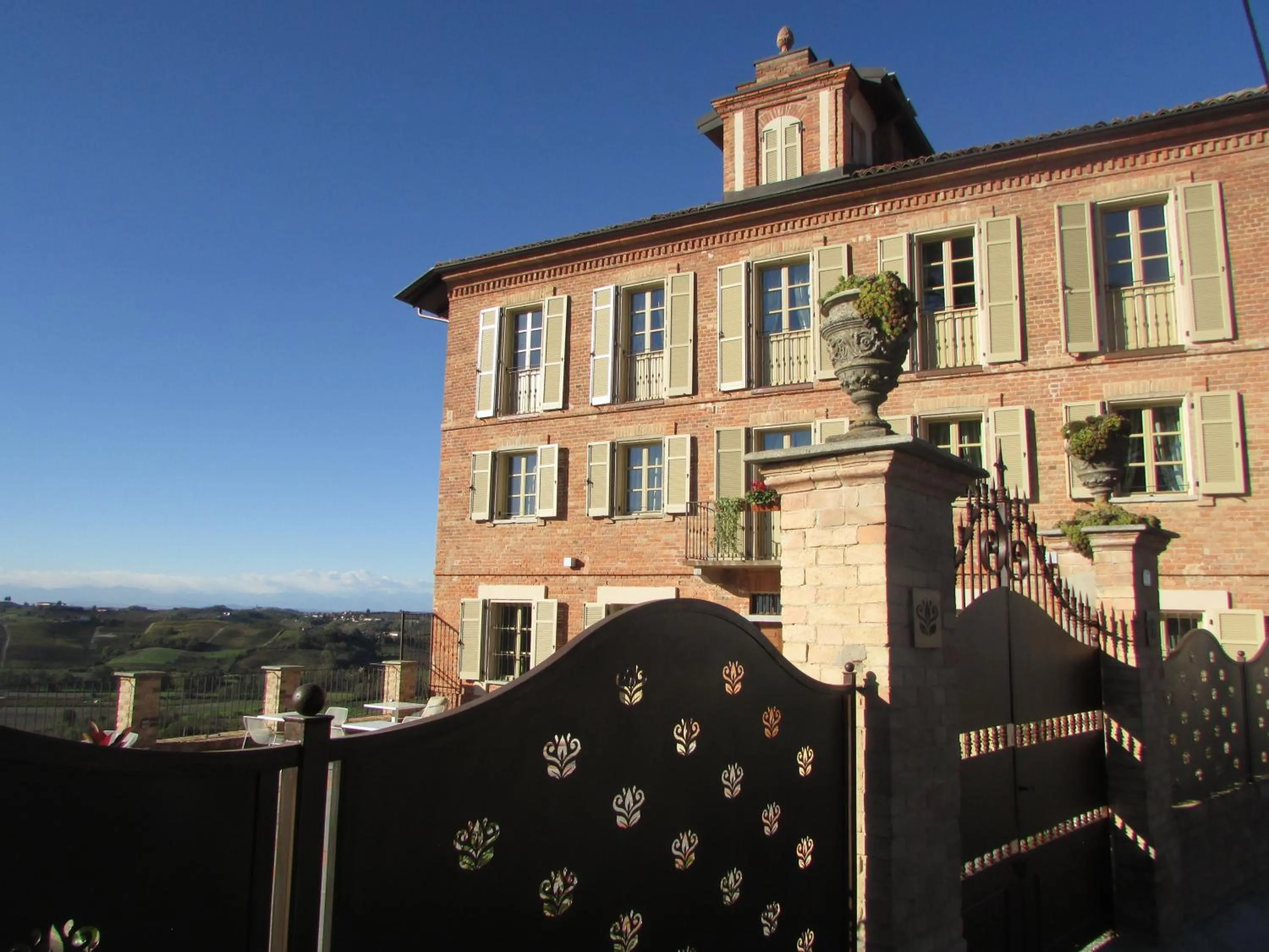 Facade/entrance in Villa Fontana Relais Suite & Spa