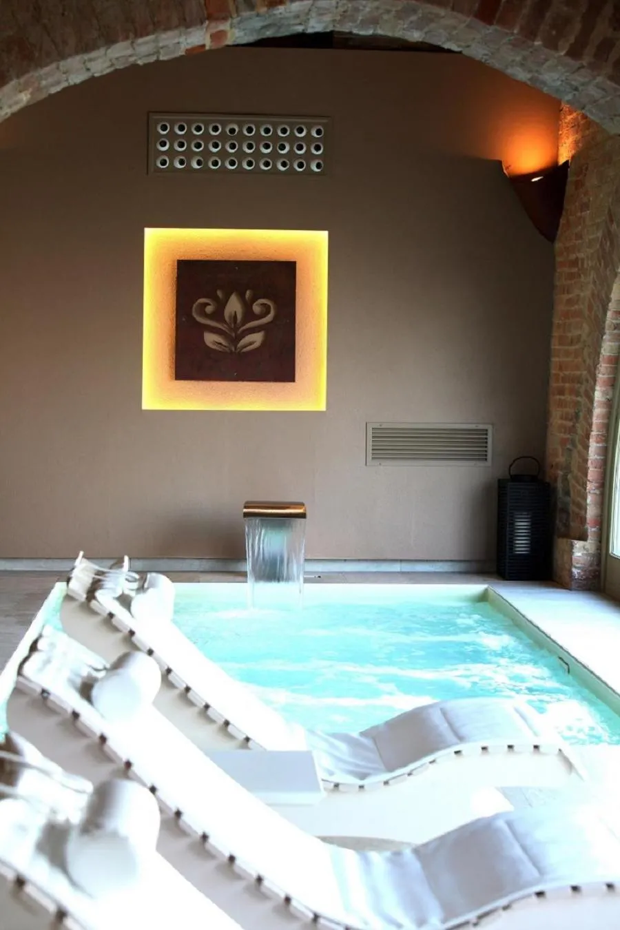 Hot Tub in Villa Fontana Relais Suite & Spa